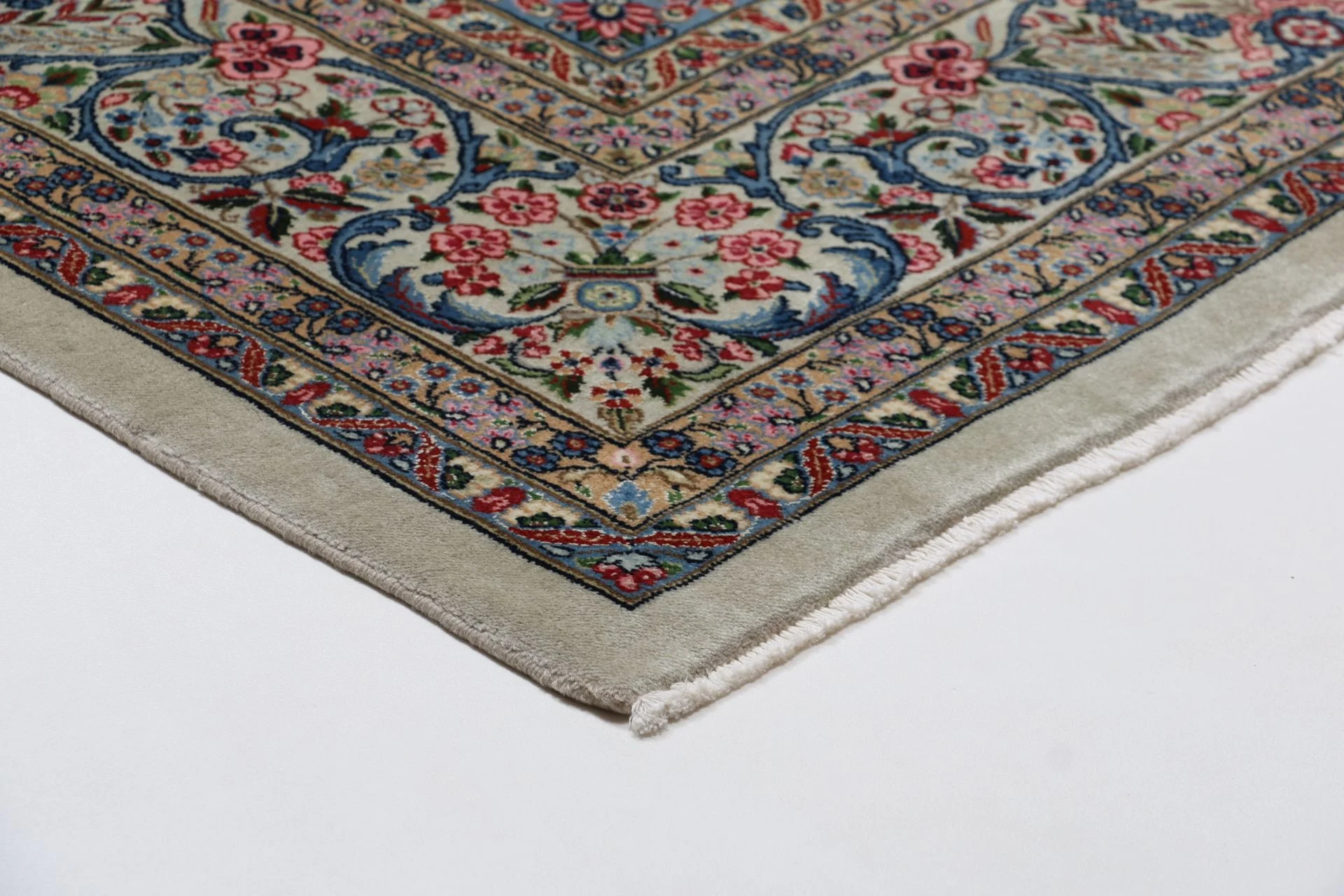 Kerman Perserteppich 250 × 360 cm aus Wolle & Seide, handgeknüpft