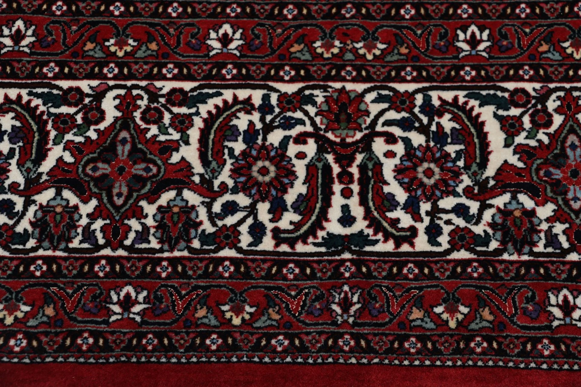 Handgeknüpfter Bijar Perserteppich 255 × 305 cm