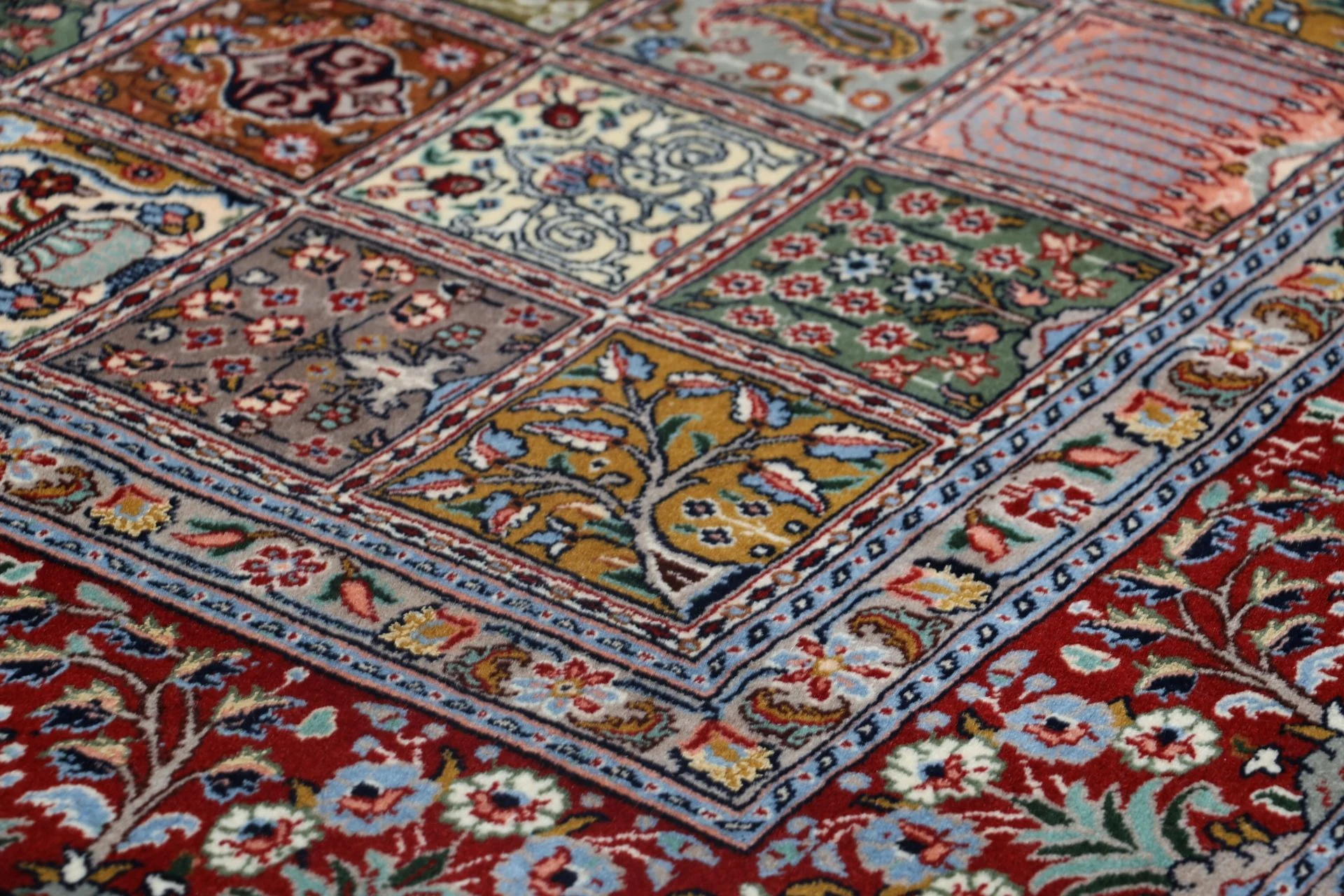 Moud Perserteppich 207 × 300 cm aus Wolle & Seide, handgeknüpft