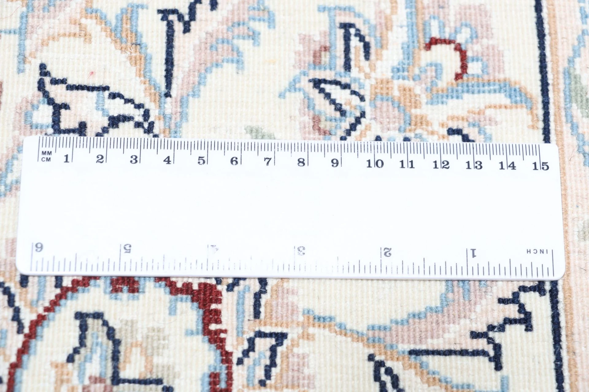 Handgeknüpfter Nain Perserteppich, 255 × 366 cm, Wolle & Seide