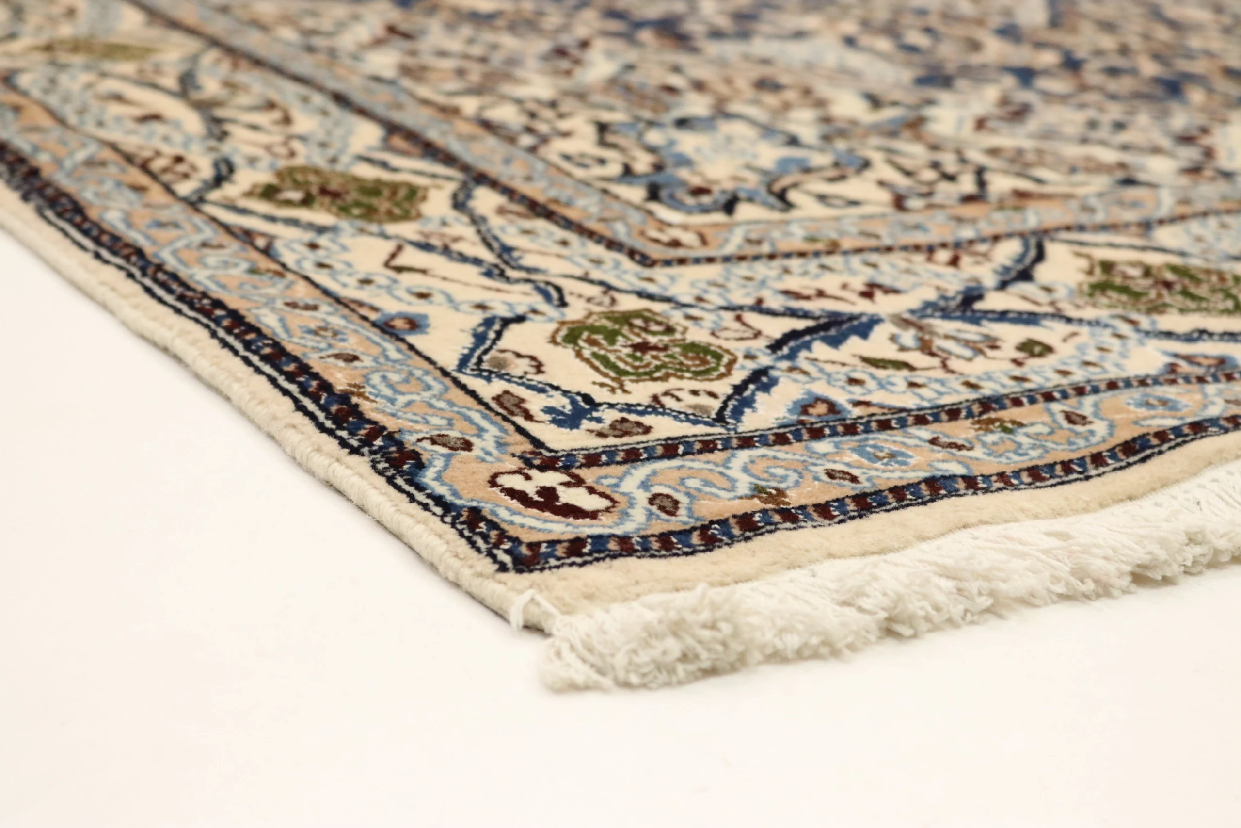 Nain Perserteppich 258 × 160 cm aus Wolle & Seide, handgeknüpft