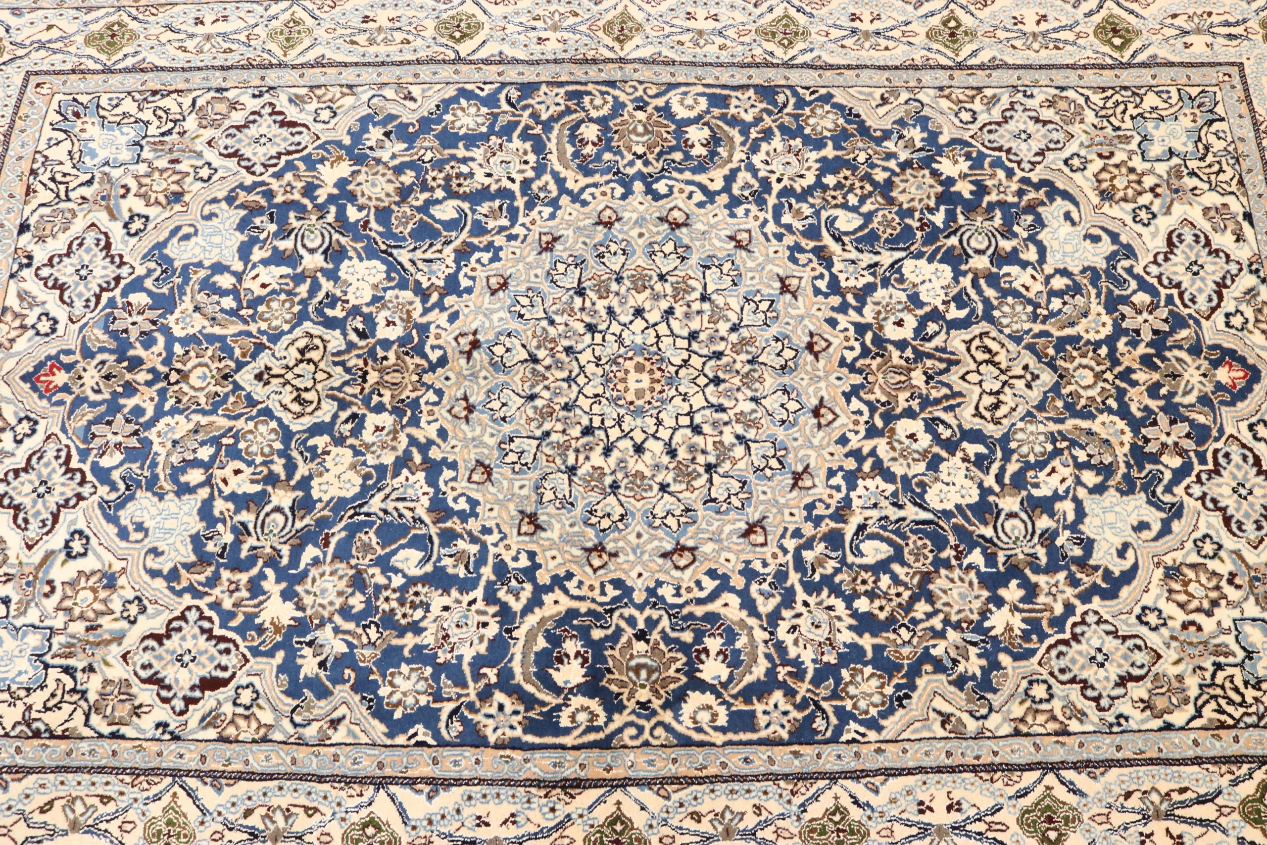Nain Perserteppich 258 × 160 cm aus Wolle & Seide, handgeknüpft