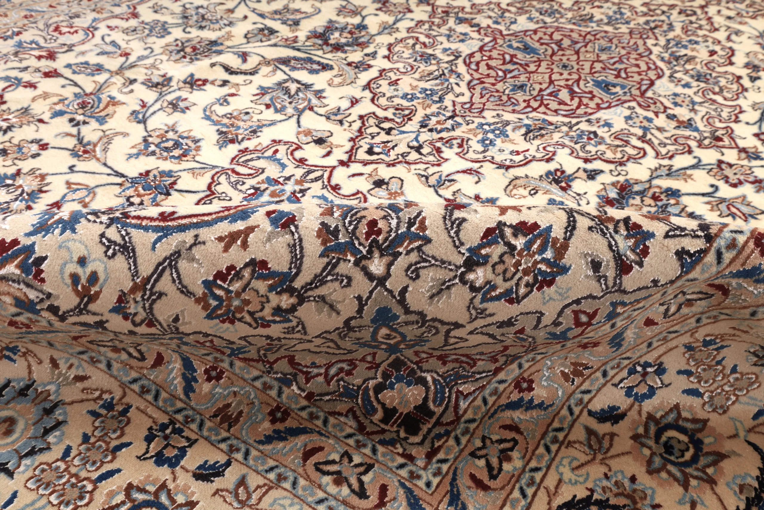 Nain Perserteppich 305 × 205 cm aus Wolle & Seide, handgeknüpft