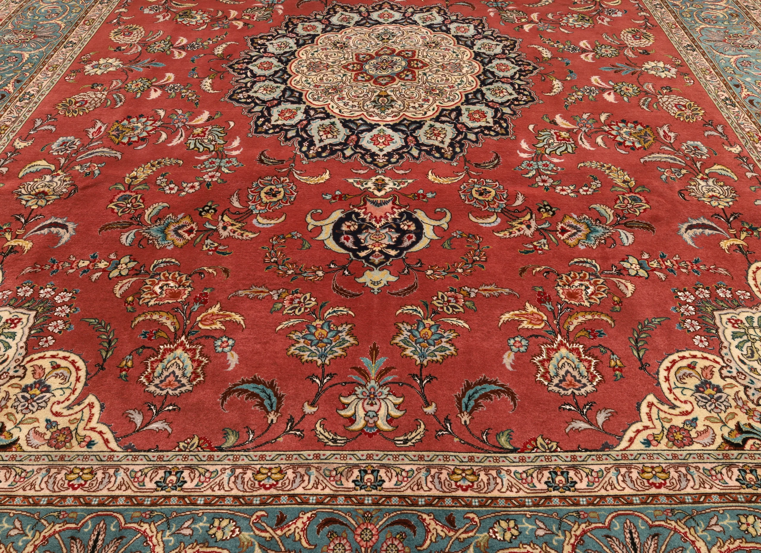 Handgeknüpfter Täbriz Perserteppich, 308 × 249 cm, Wolle & Seide