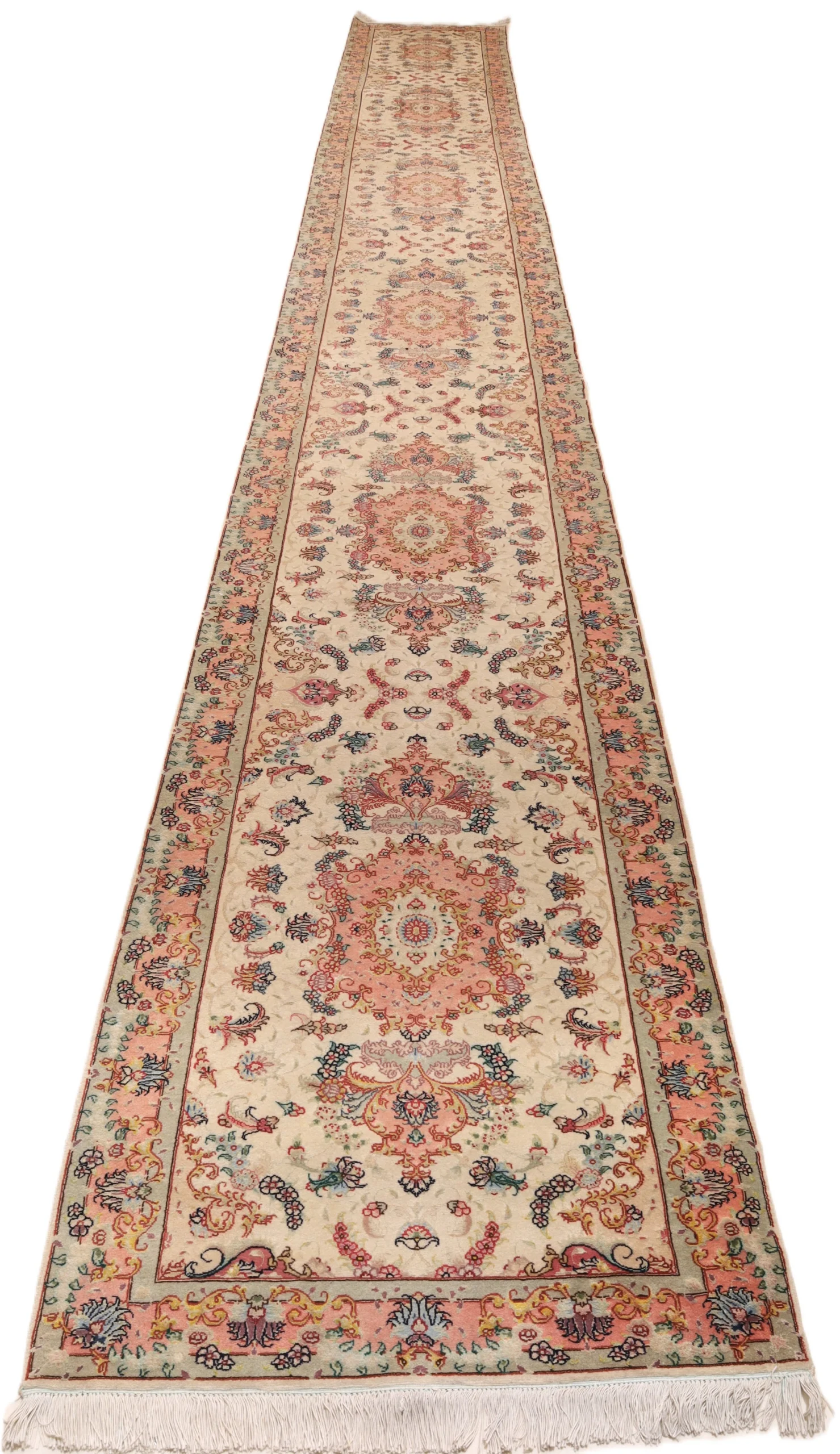 perserteppich-tabriz-680-x-85-cm-wolle-seide-handgeknupft-laufer-73-scaled Täbriz Perserteppich 680 × 85 cm aus Wolle & Seide, handgeknüpft