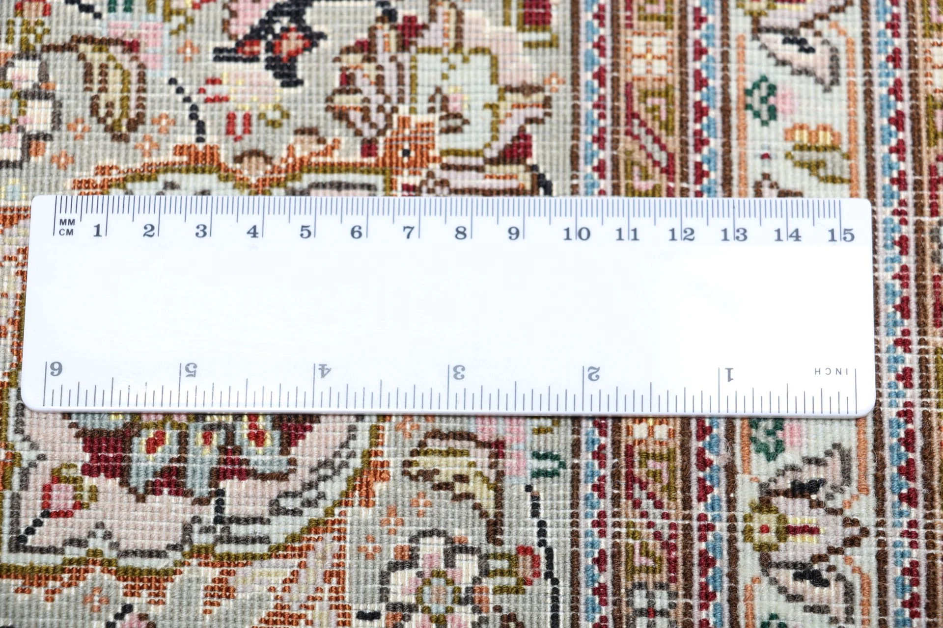 Täbriz Perserteppich 200 × 260 cm aus Wolle & Seide, handgeknüpft