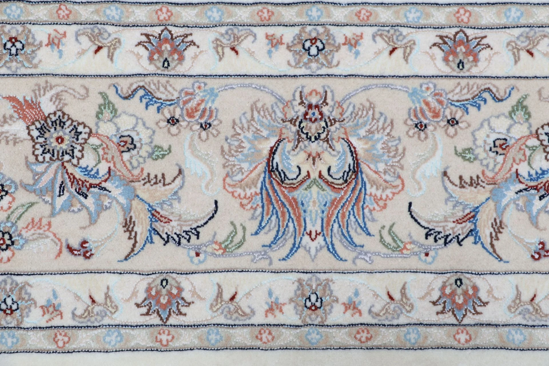 Täbriz Perserteppich aus Iran, 250 × 343 cm