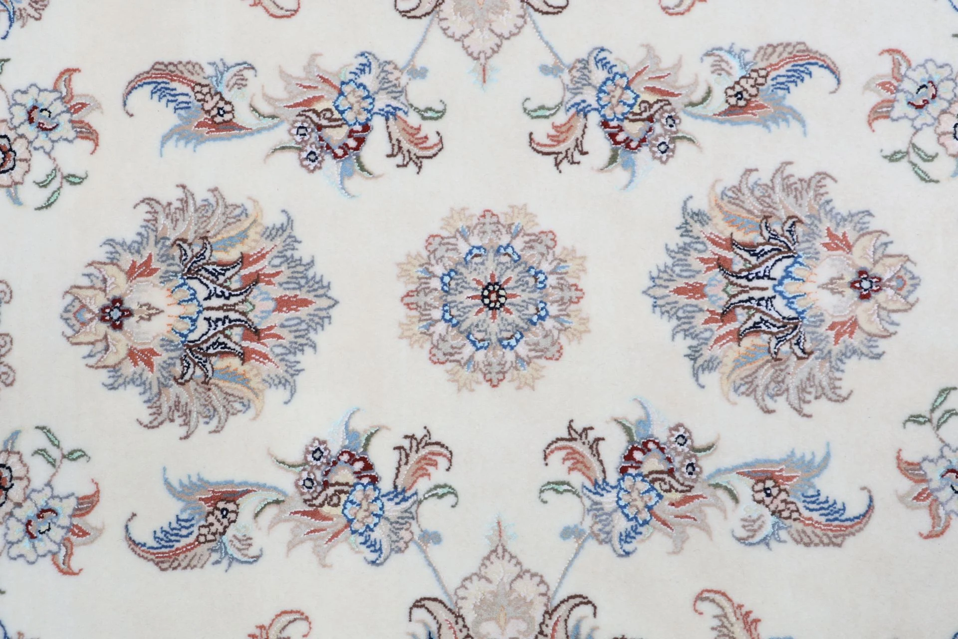 Täbriz Perserteppich aus Iran, 250 × 343 cm