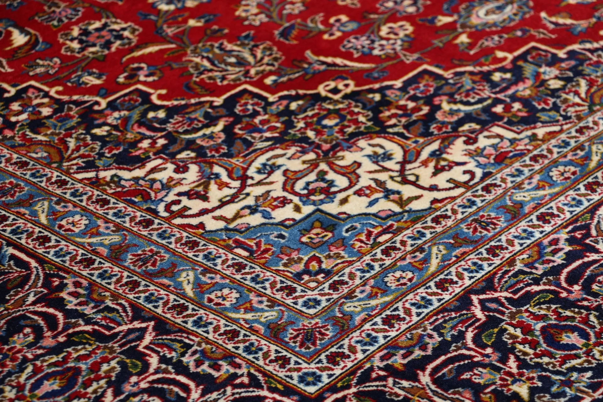 perserteppich-kashan-245-x-340-cm-schurwolle-handgeknupft-10 Kashan Perserteppich 245 × 340 cm aus Wolle, handgeknüpft