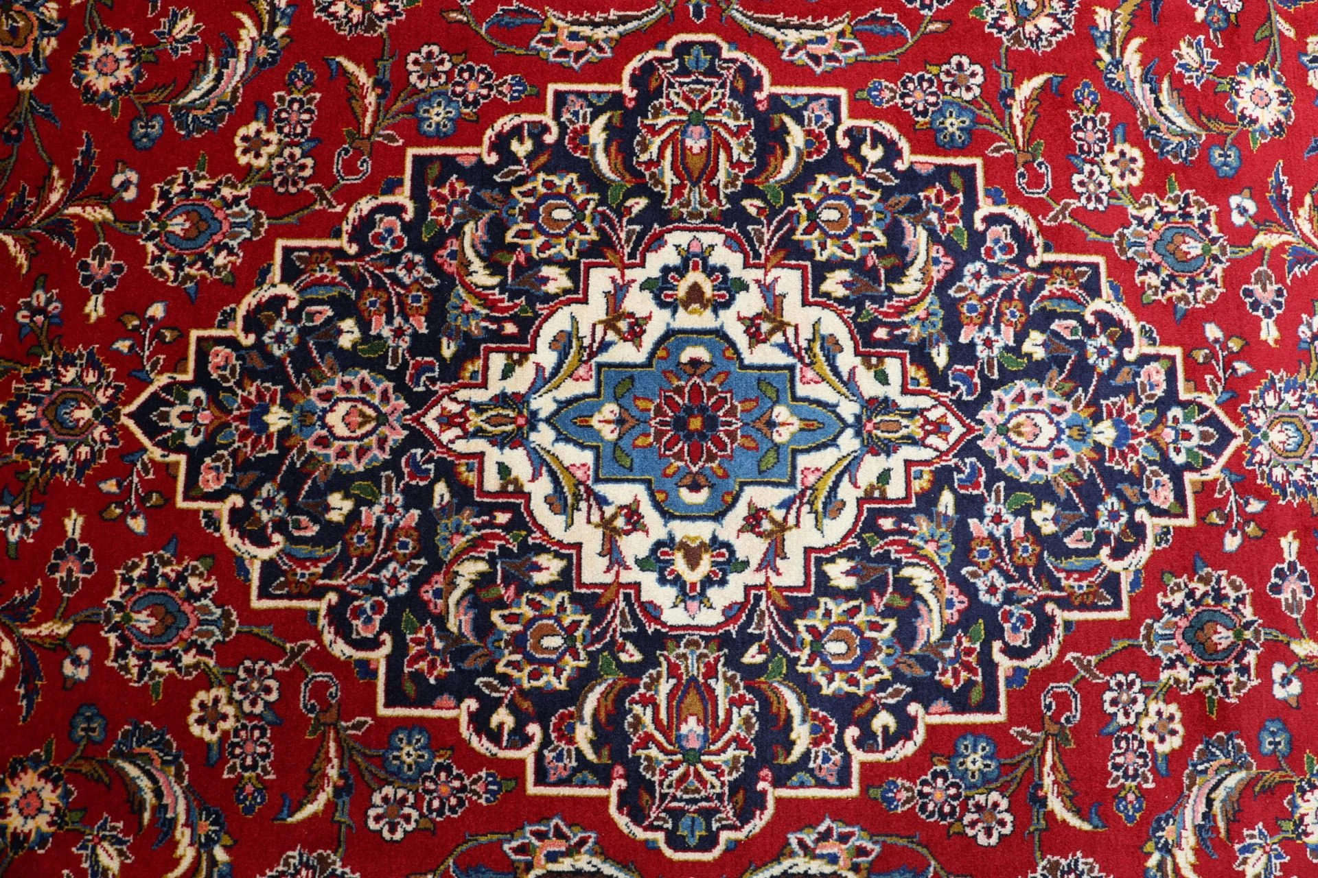 perserteppich-kashan-245-x-340-cm-schurwolle-handgeknupft-18 Kashan Perserteppich 245 × 340 cm aus Wolle, handgeknüpft