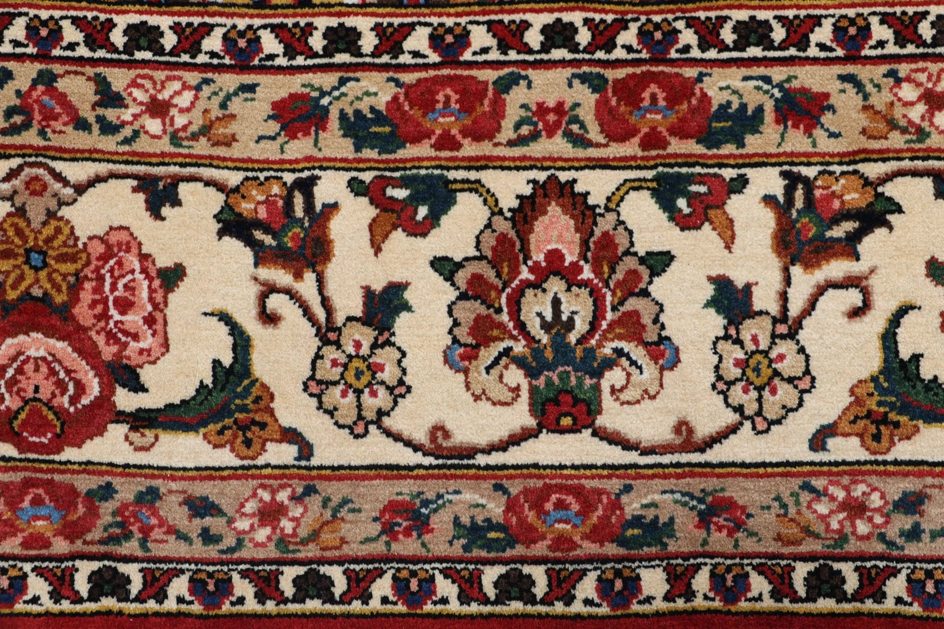 Bakhtiari Perserteppich aus Iran, 218 × 312 cm