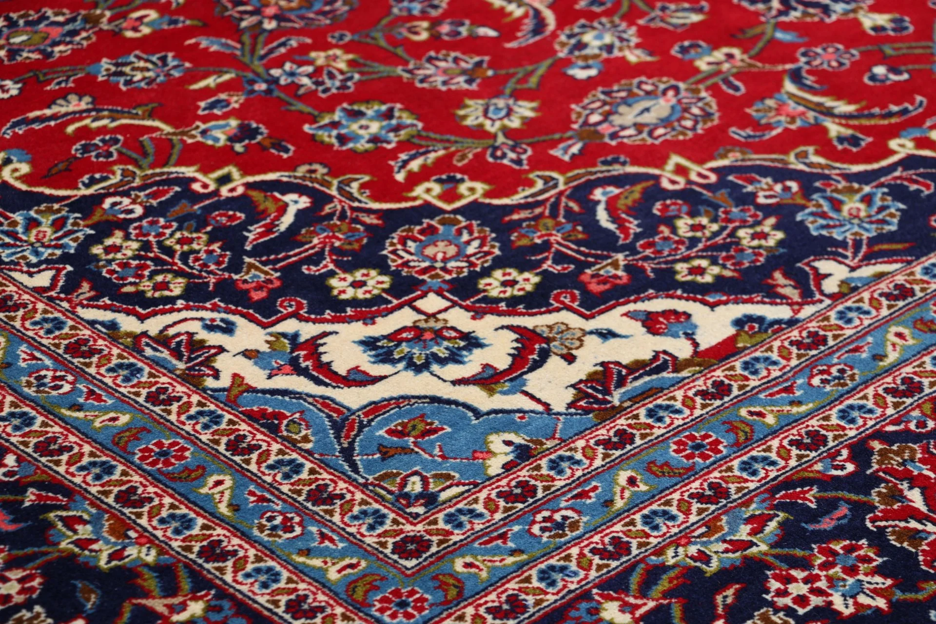 Handgeknüpfter Kashan Perserteppich 252 × 345 cm