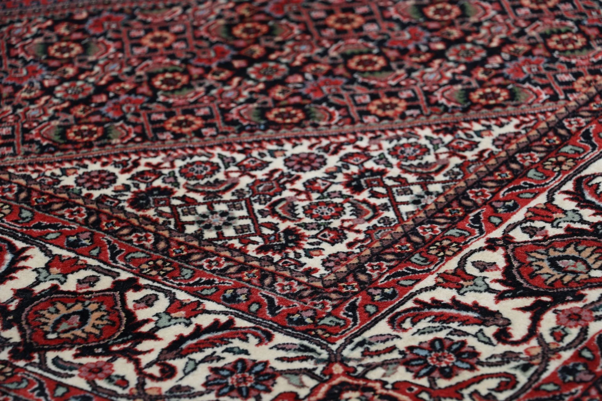 Handgeknüpfter Bijar Perserteppich 173 × 250 cm