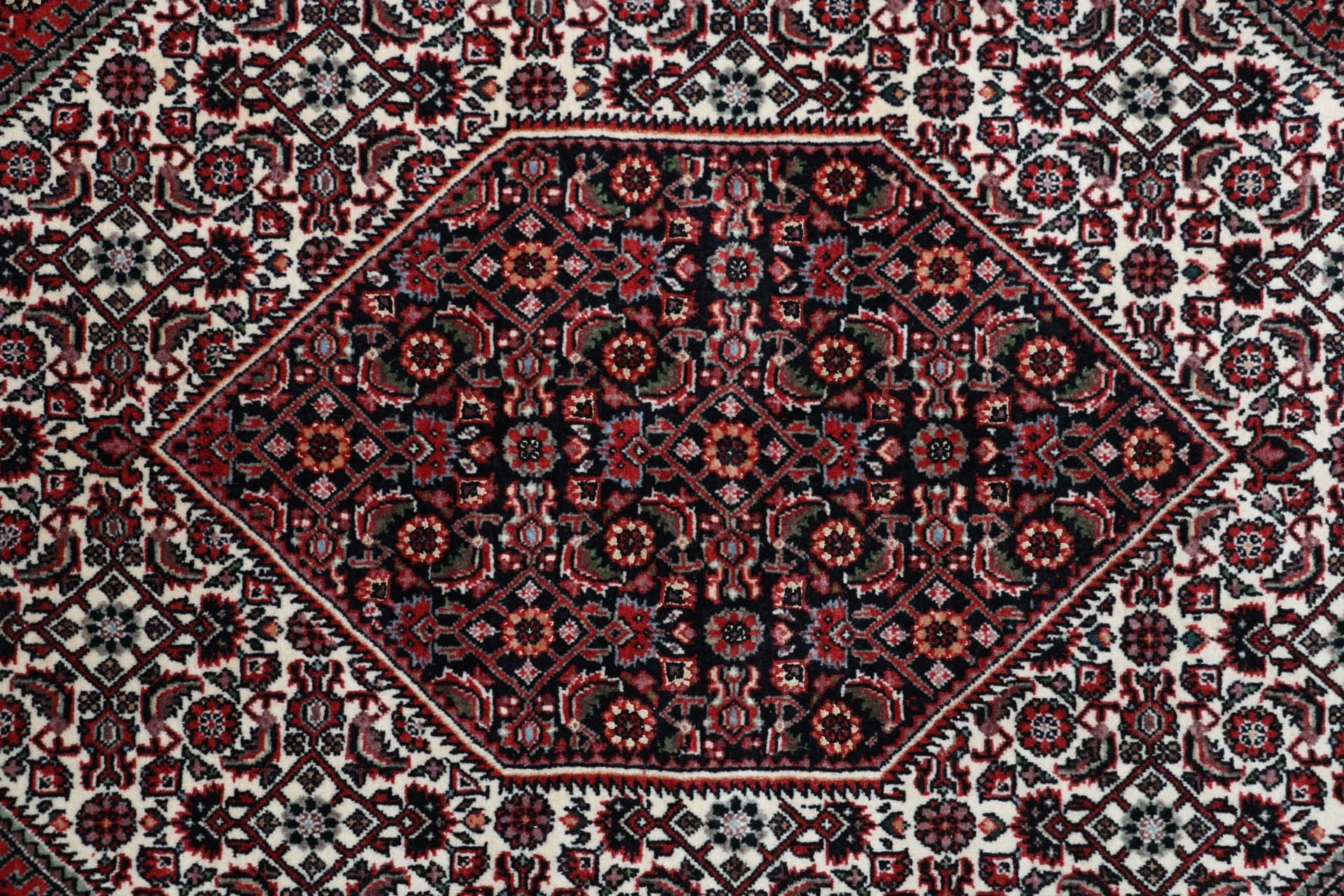Handgeknüpfter Bijar Perserteppich 173 × 250 cm