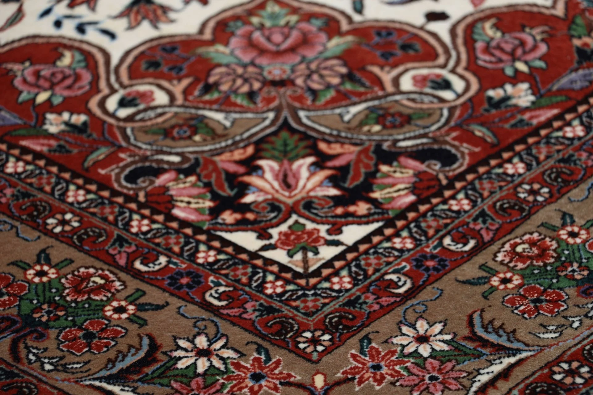 Bijar Perserteppich 175 × 248 cm aus Wolle & Seide, handgeknüpft