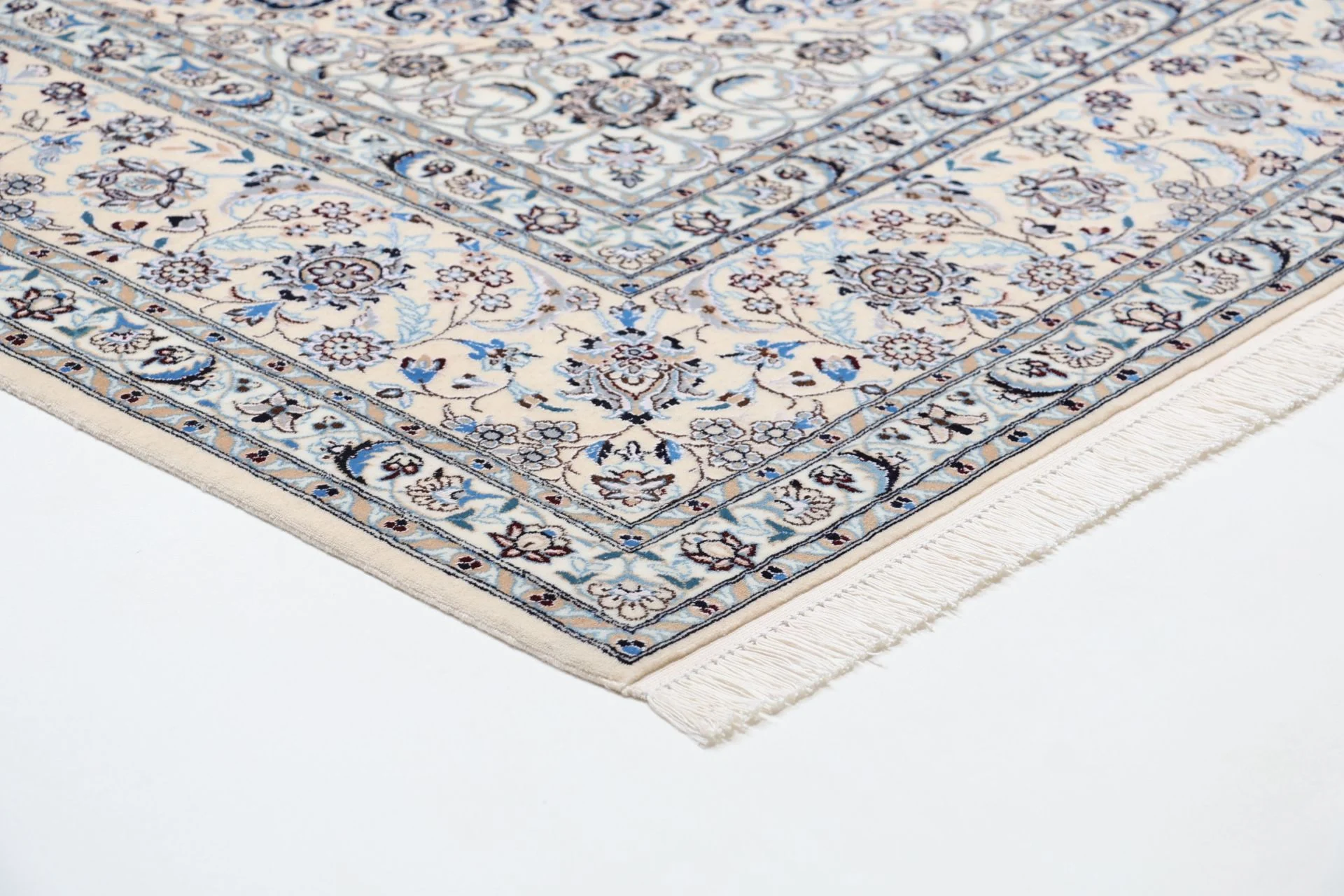 Nain Perserteppich 207 × 298 cm aus Wolle & Seide, handgeknüpft