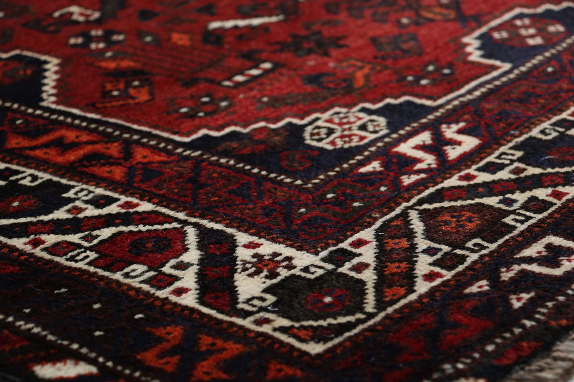 Qashqai Perserteppich 230 × 310 cm aus Wolle, handgeknüpft