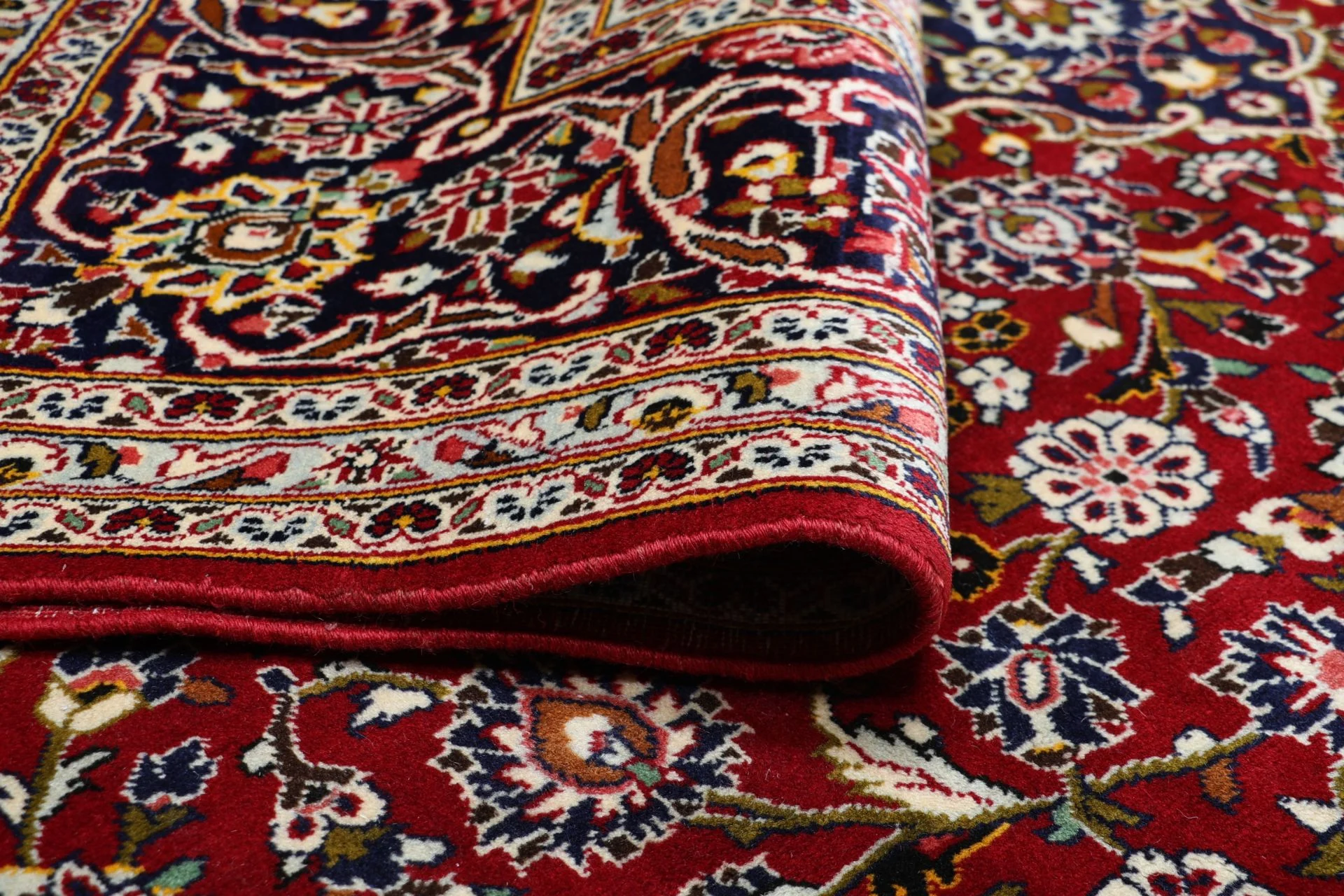 Handgeknüpfter Kashan Perserteppich, 245 × 357 cm, Wolle
