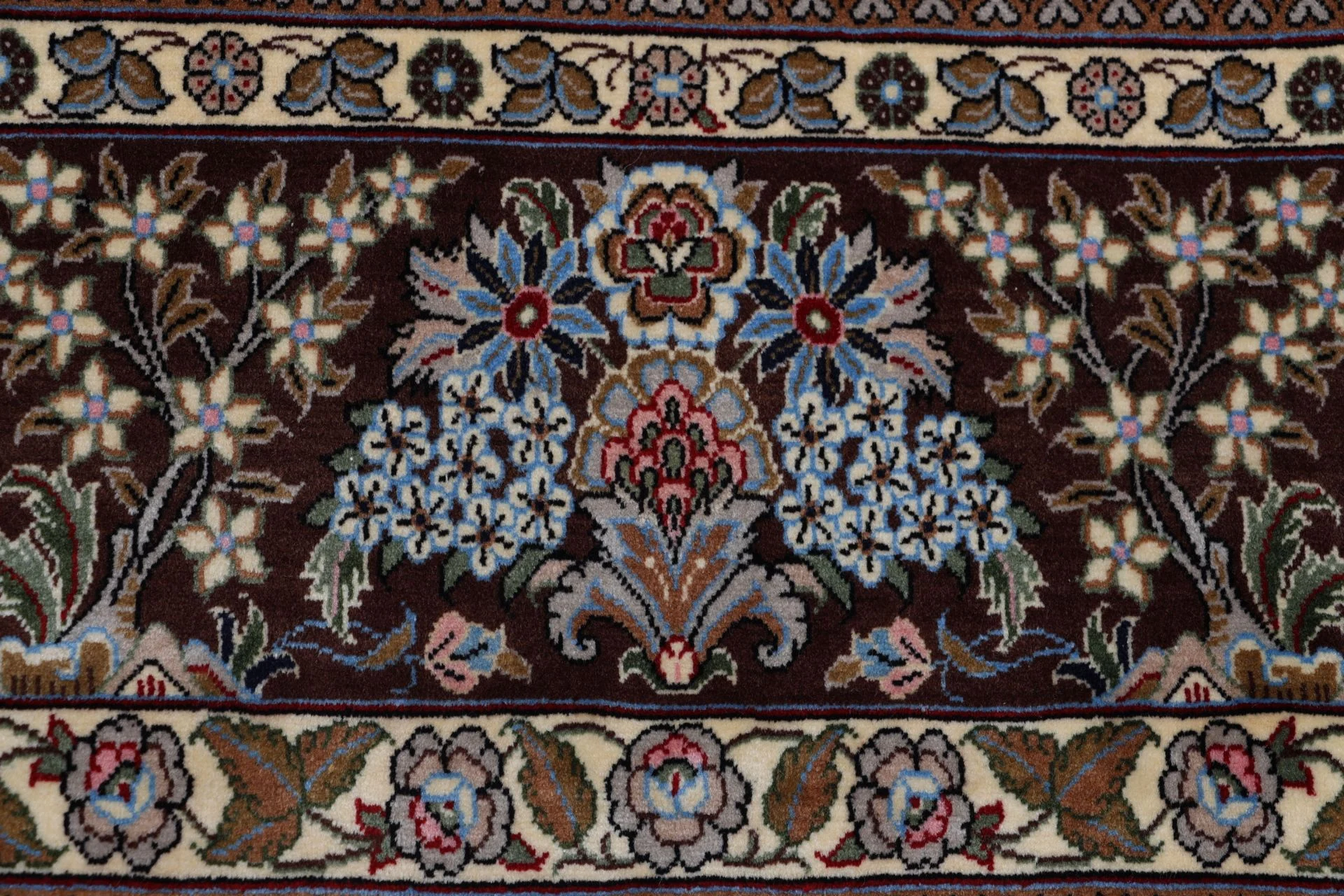 Ghom Perserteppich aus Iran, 232 × 360 cm