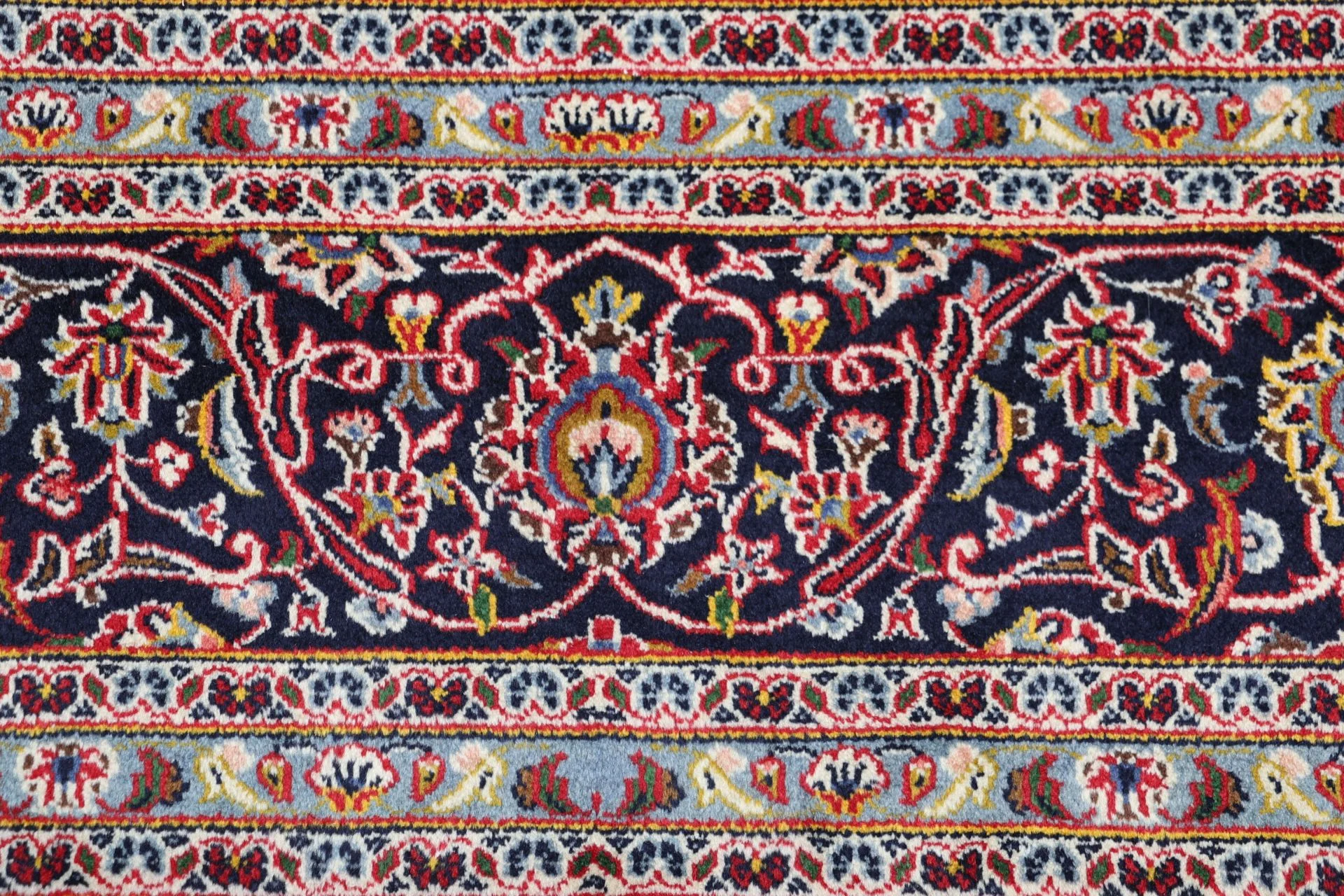 Kashan Perserteppich aus Iran, 255 × 340 cm