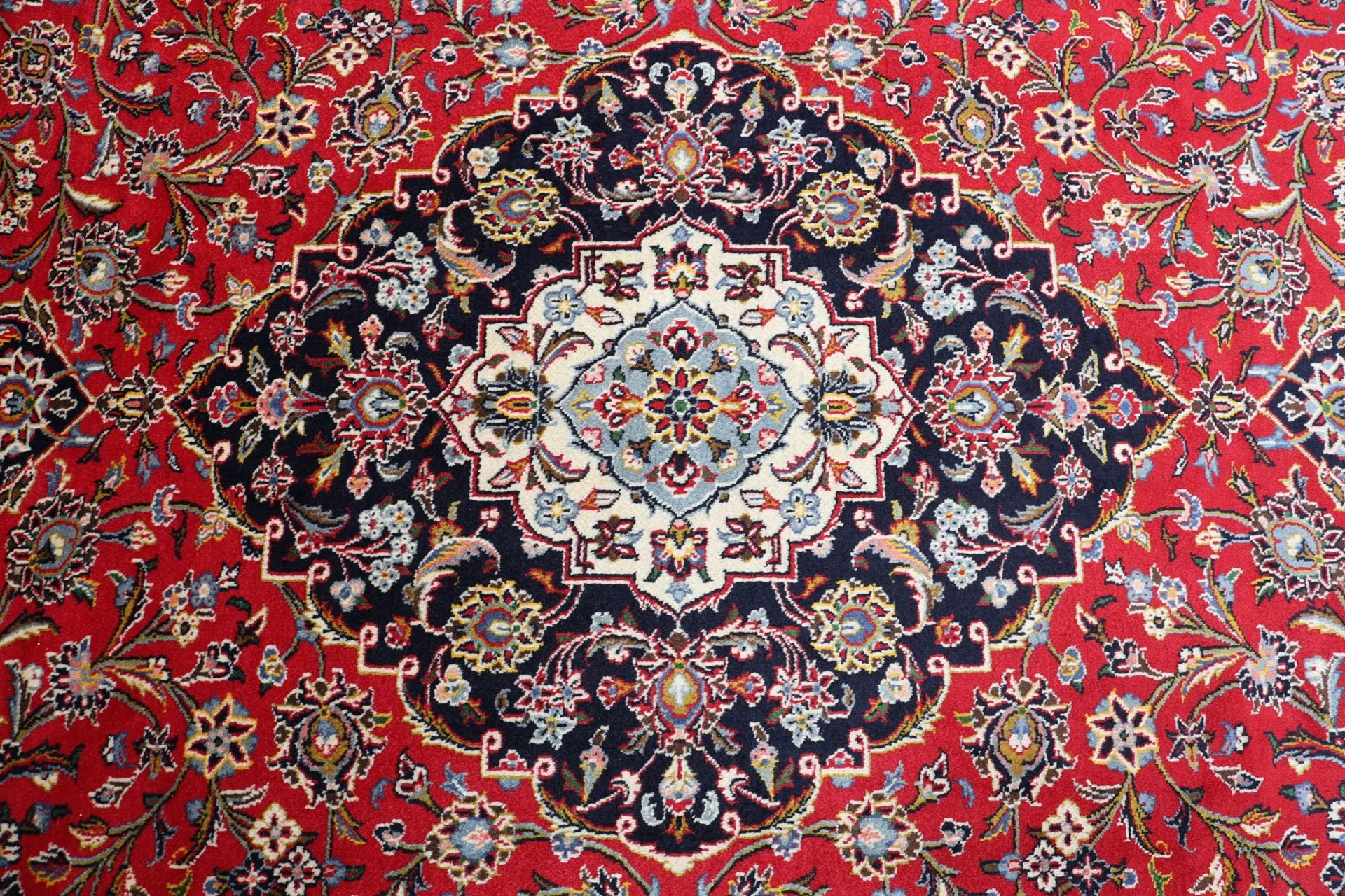 Kashan Perserteppich aus Iran, 255 × 340 cm