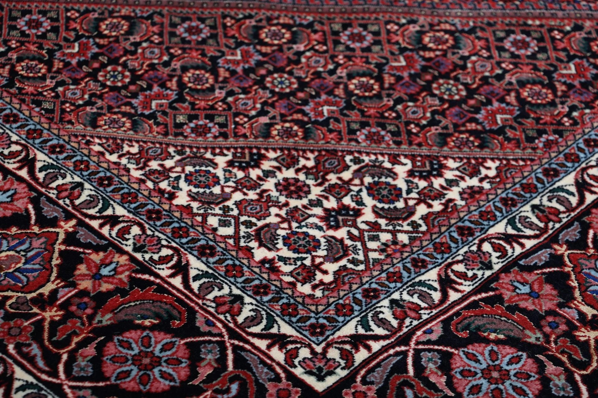 perserteppich-bidjar-200-x-224-cm-schurwolle-handgeknupft-14 Bijar Perserteppich aus Iran, 200 × 224 cm