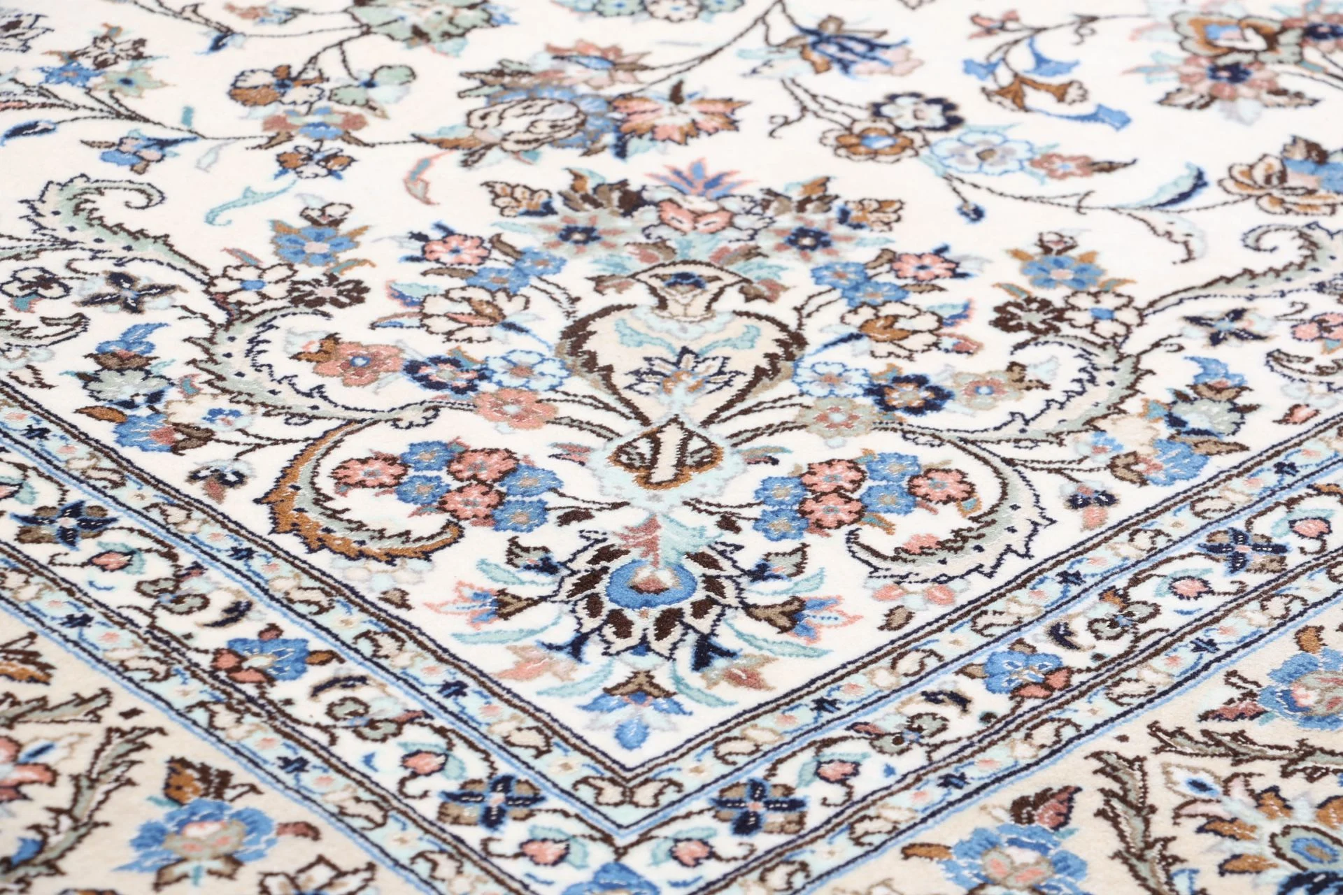 Kashan Perserteppich aus Iran, 253 × 345 cm