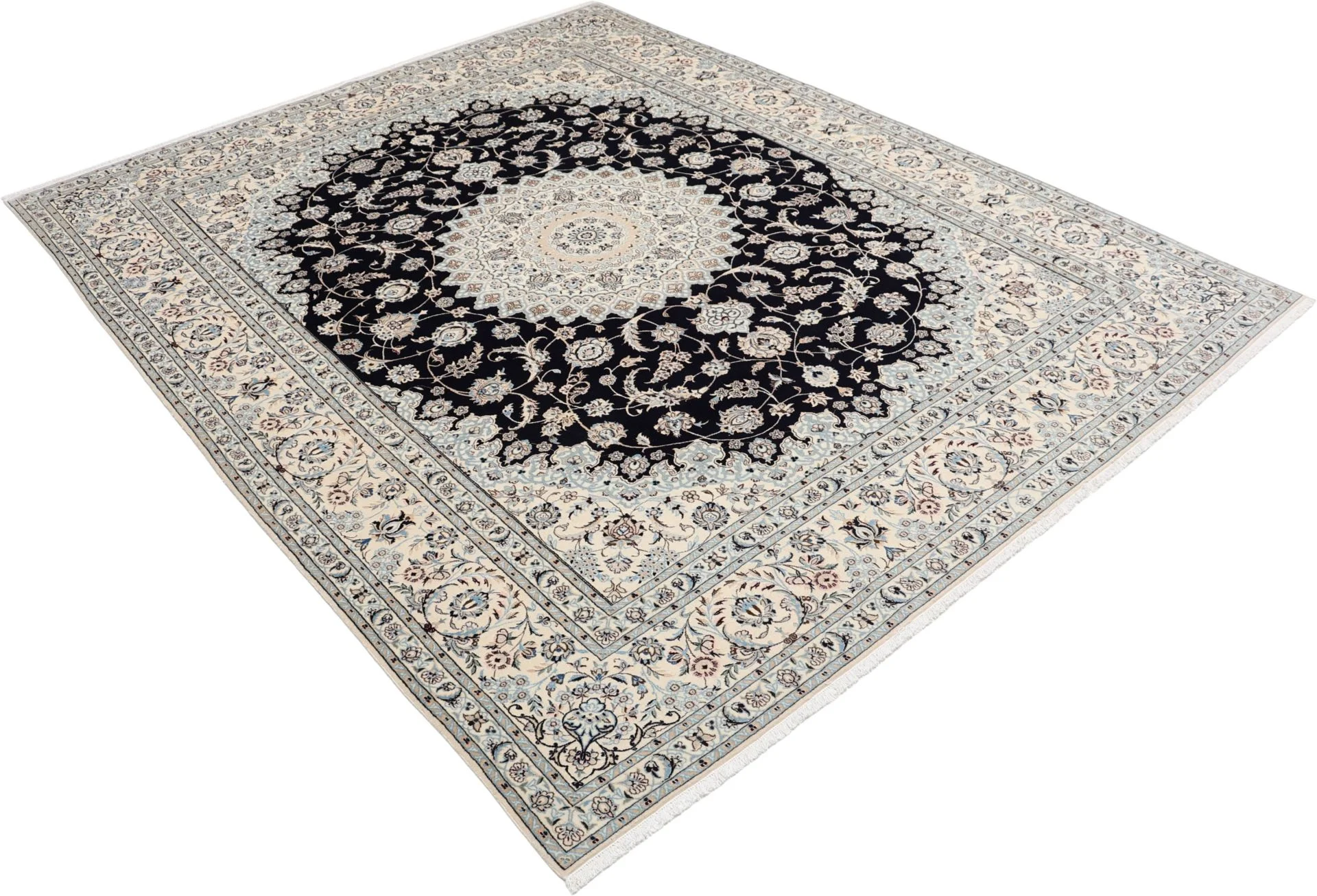 Handgeknüpfter Nain Perserteppich 205 × 260 cm