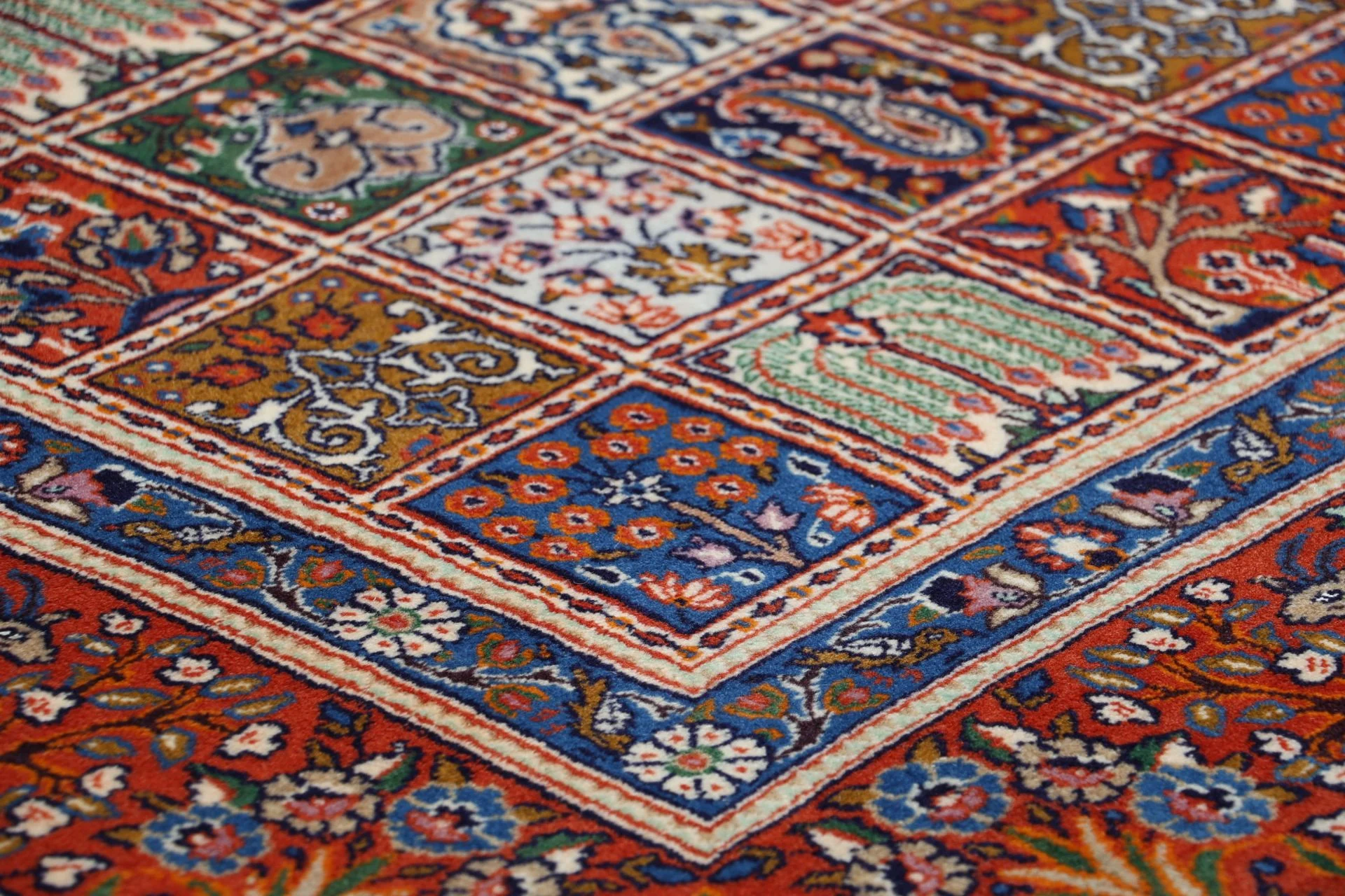 Moud Perserteppich aus Iran, 242 × 350 cm
