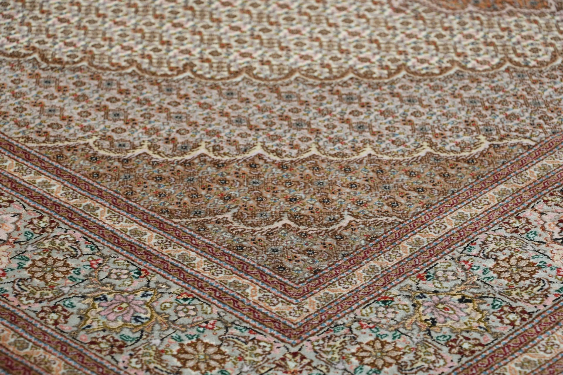 Handgeknüpfter Täbriz Perserteppich, 177 × 247 cm, Wolle & Seide