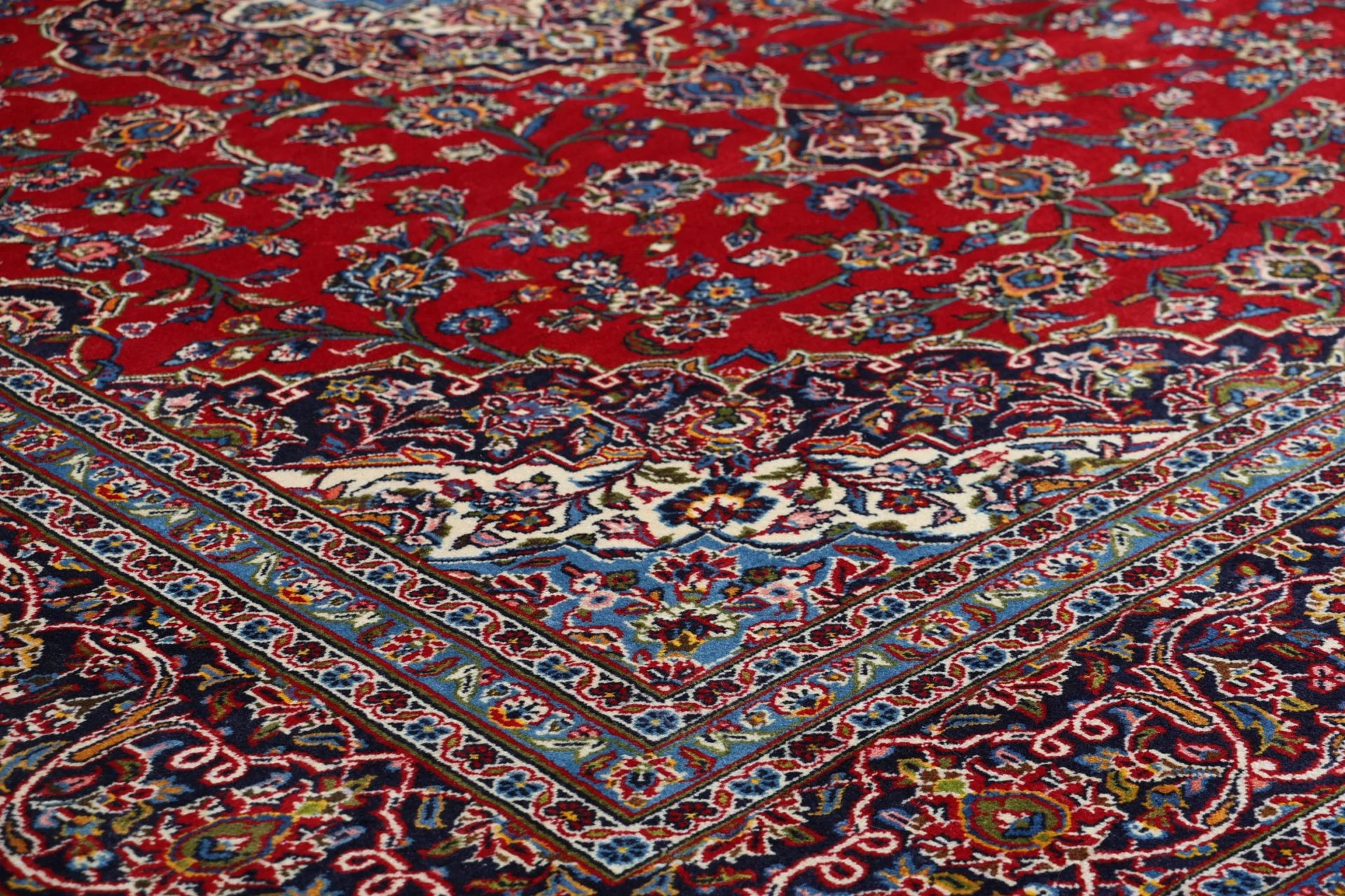 Handgeknüpfter Kashan Perserteppich, 245 × 345 cm, Wolle