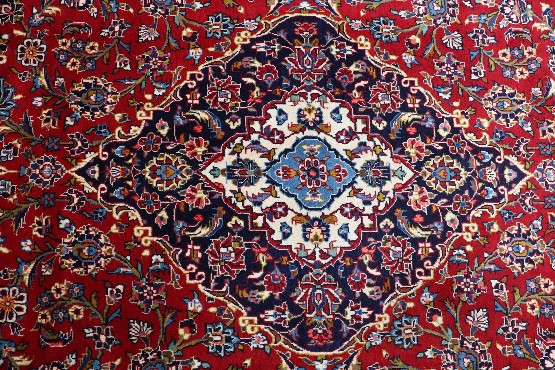 perserteppich-kashan-245-x-370-cm-schurwolle-handgeknupft-37 Kashan Perserteppich aus Iran, 245 × 370 cm