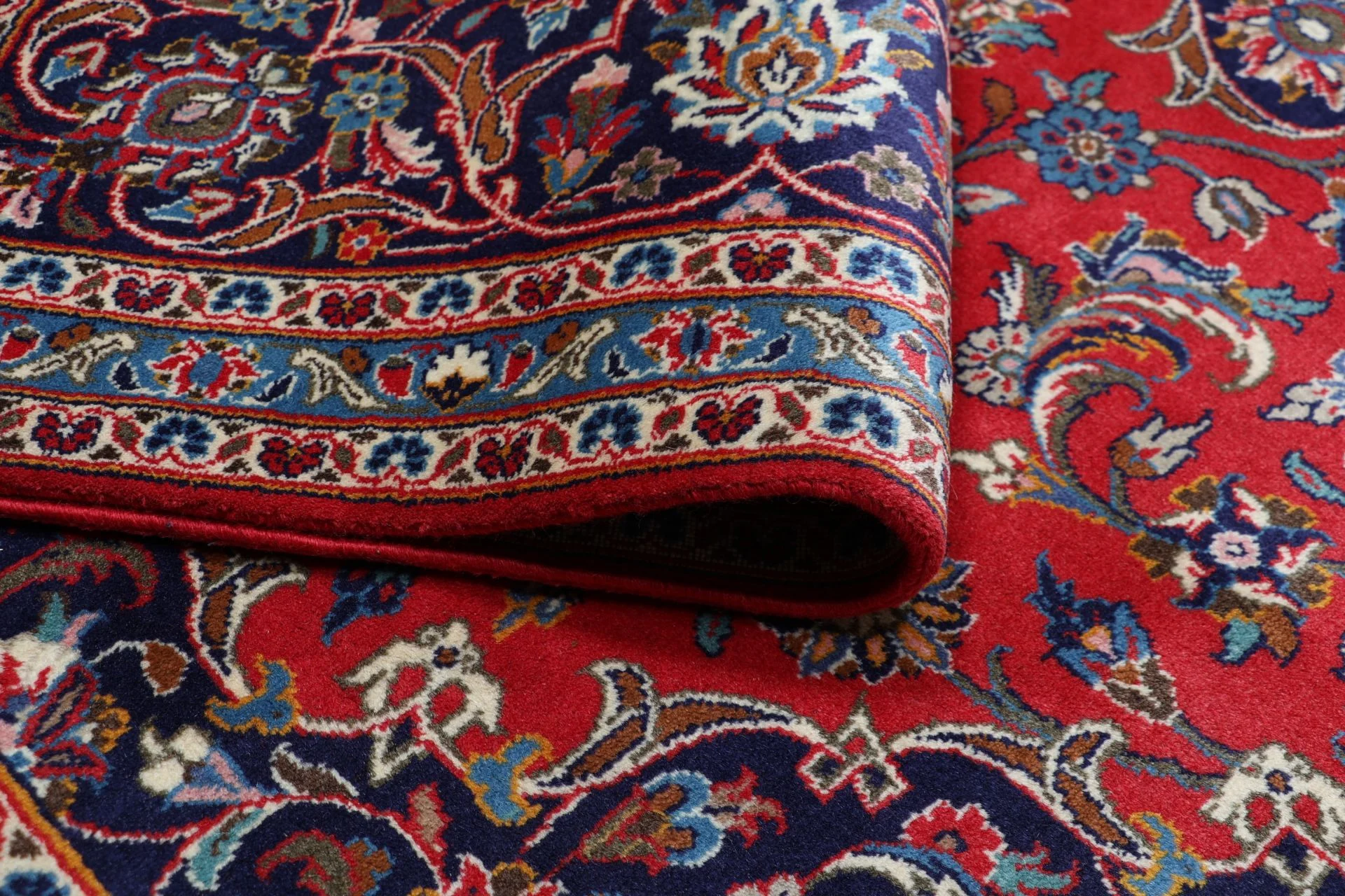 Kashan Perserteppich 245 × 363 cm aus Wolle, handgeknüpft