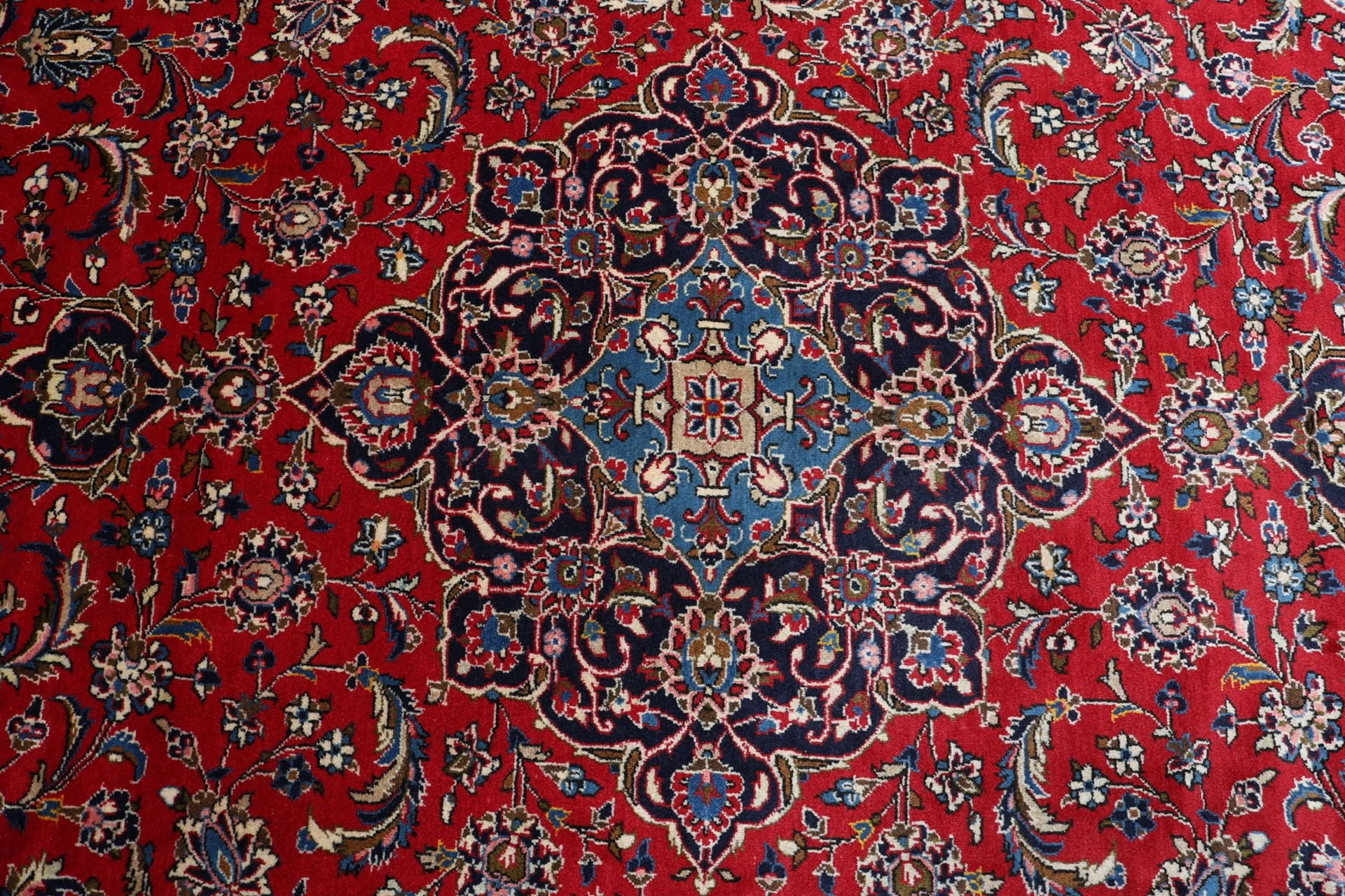 Handgeknüpfter Kashan Perserteppich, 247 × 360 cm, Wolle