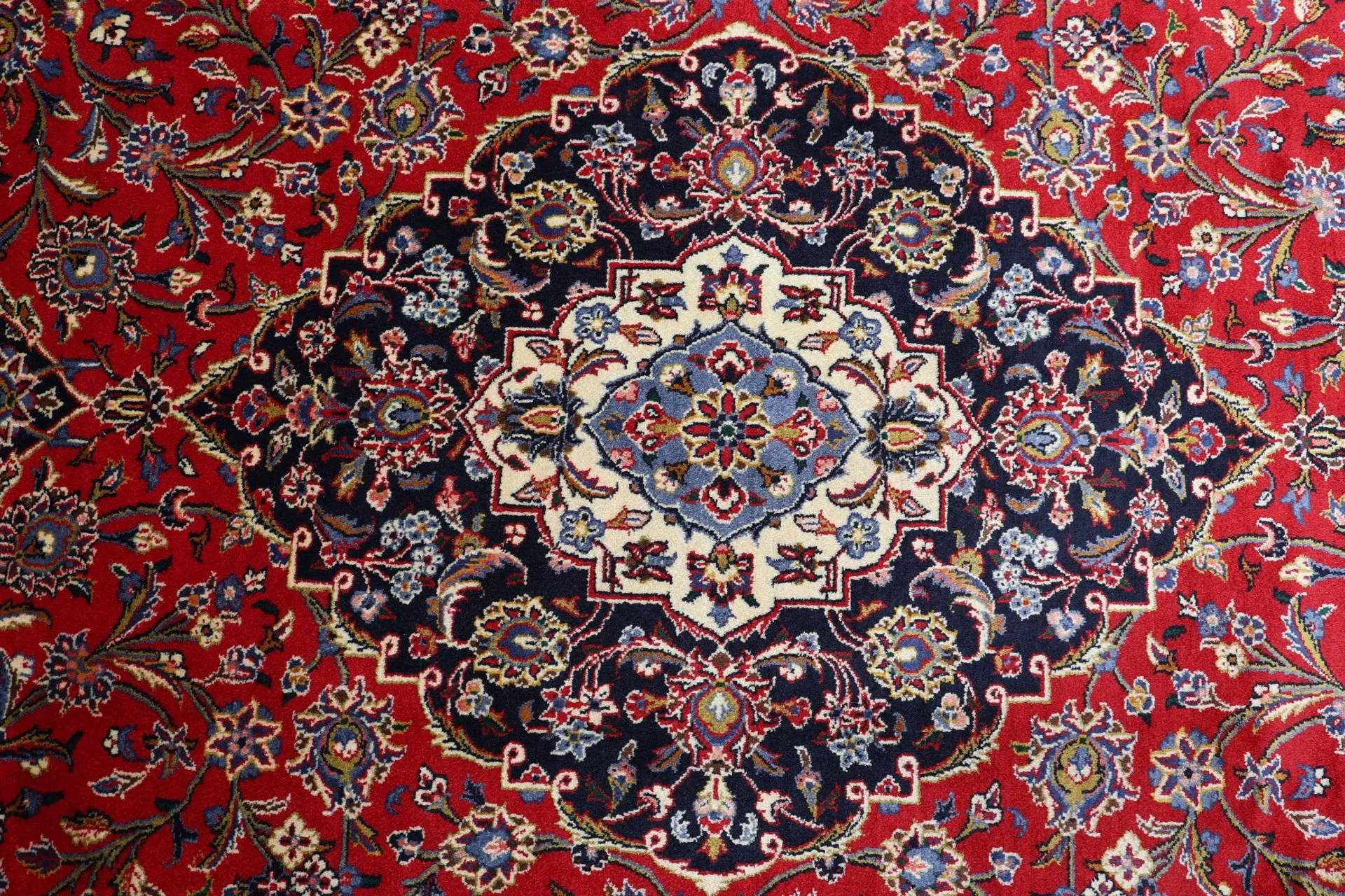 Kashan Perserteppich 247 × 345 cm aus Wolle, handgeknüpft