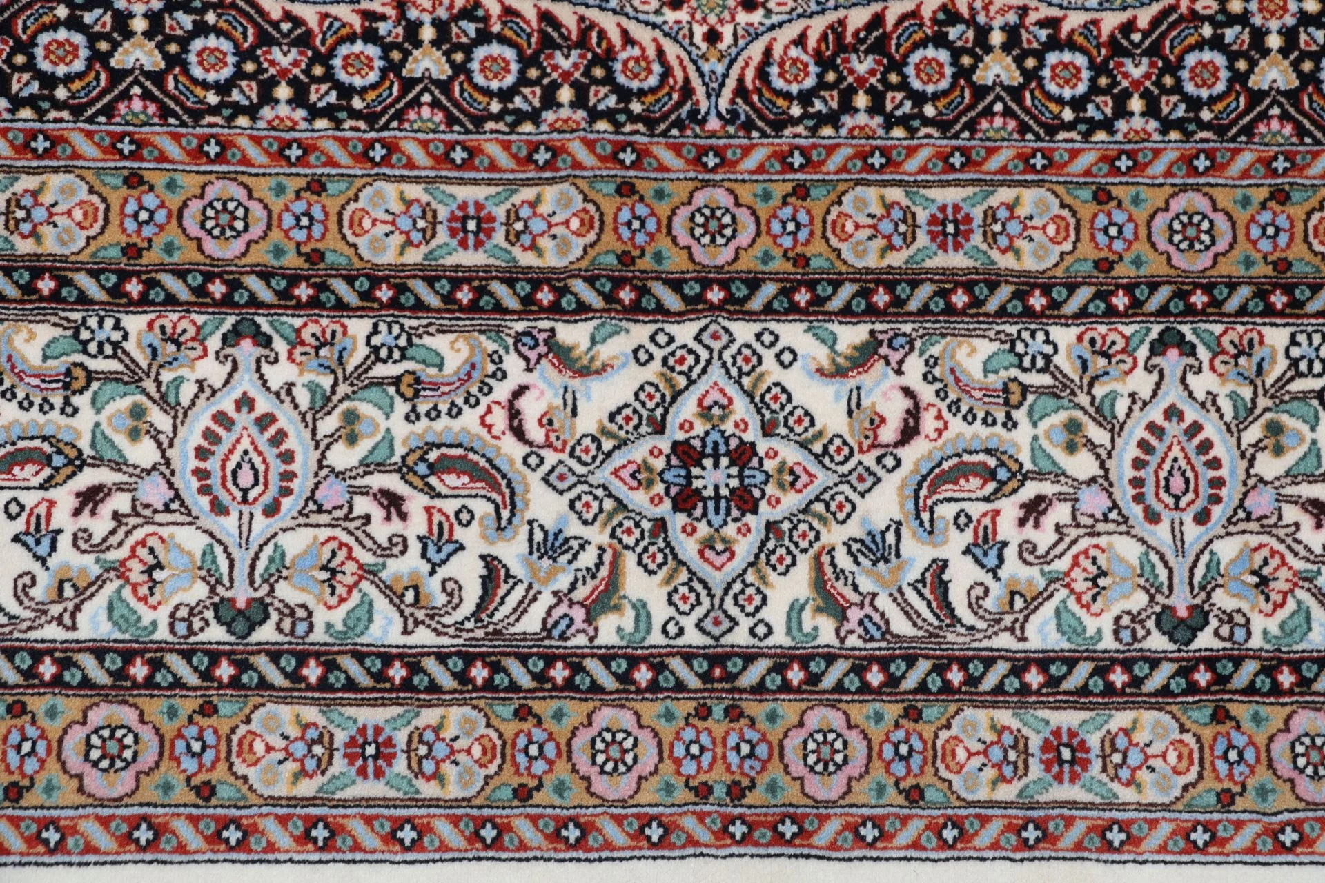 Handgeknüpfter Moud Perserteppich 253 × 350 cm