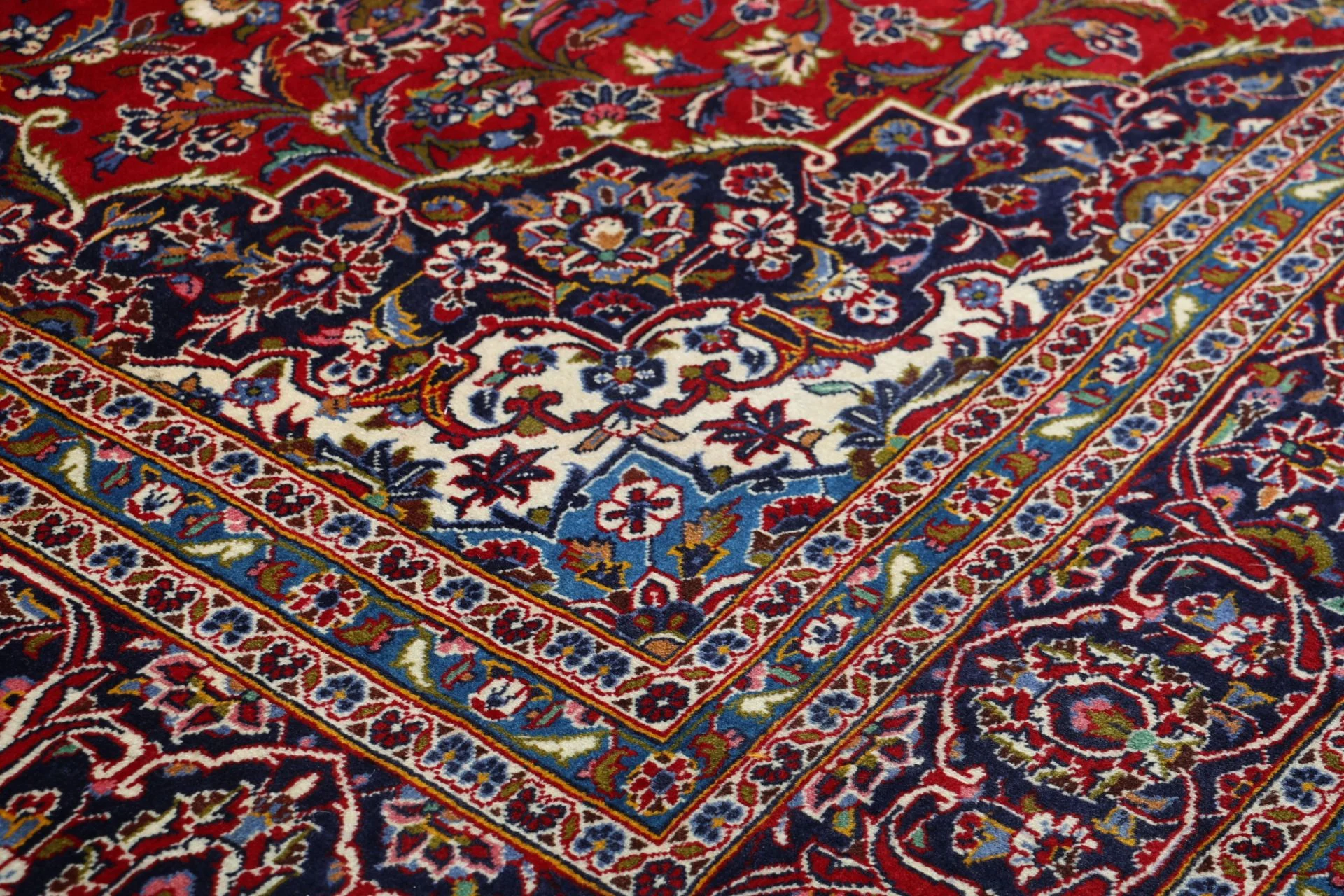 Handgeknüpfter Kashan Perserteppich, 245 × 345 cm, Wolle