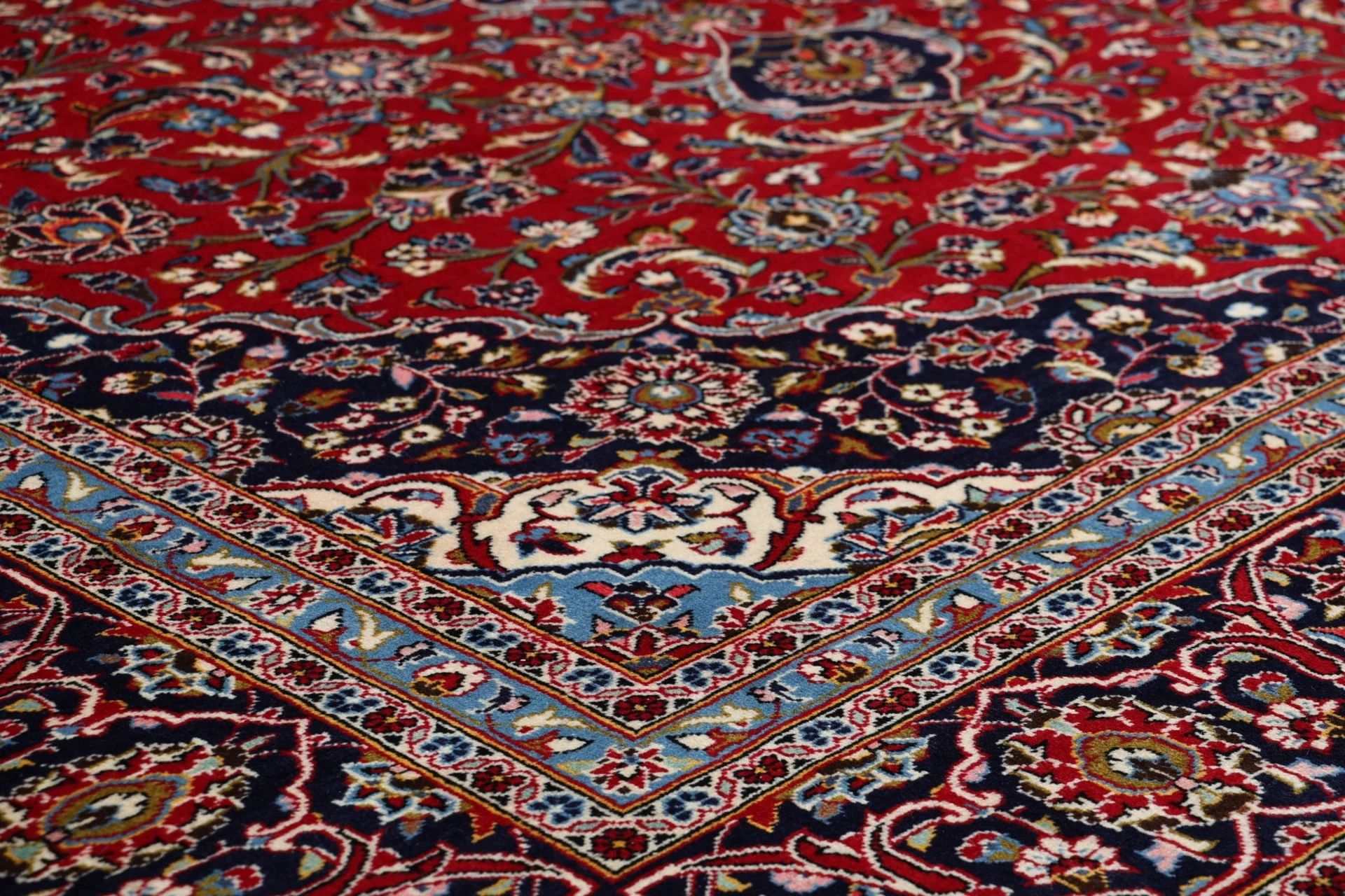 Kashan Perserteppich 250 × 350 cm aus Wolle, handgeknüpft