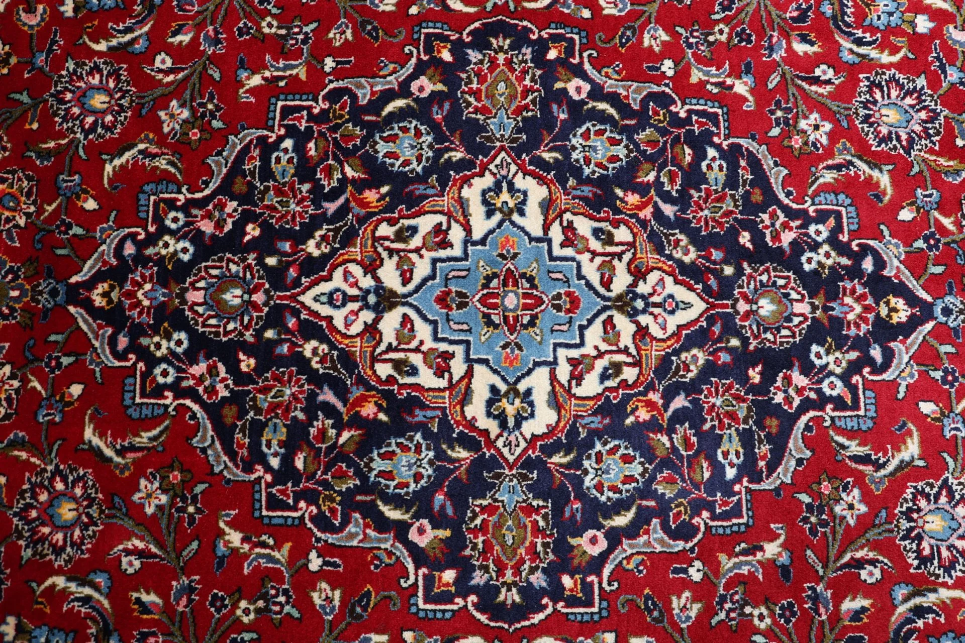 Kashan Perserteppich 250 × 350 cm aus Wolle, handgeknüpft