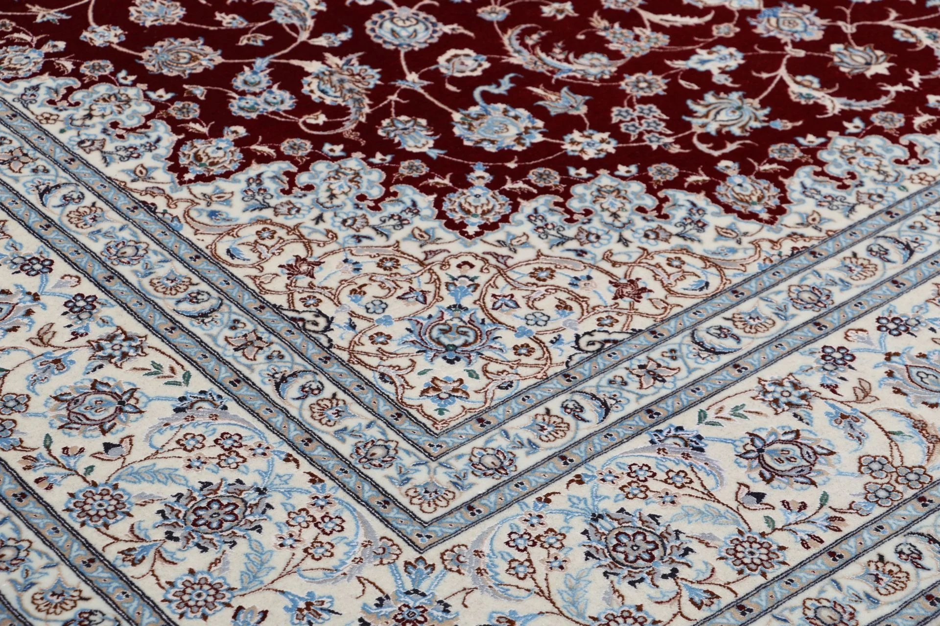 Handgeknüpfter Nain Perserteppich, 203 × 260 cm, Wolle & Seide