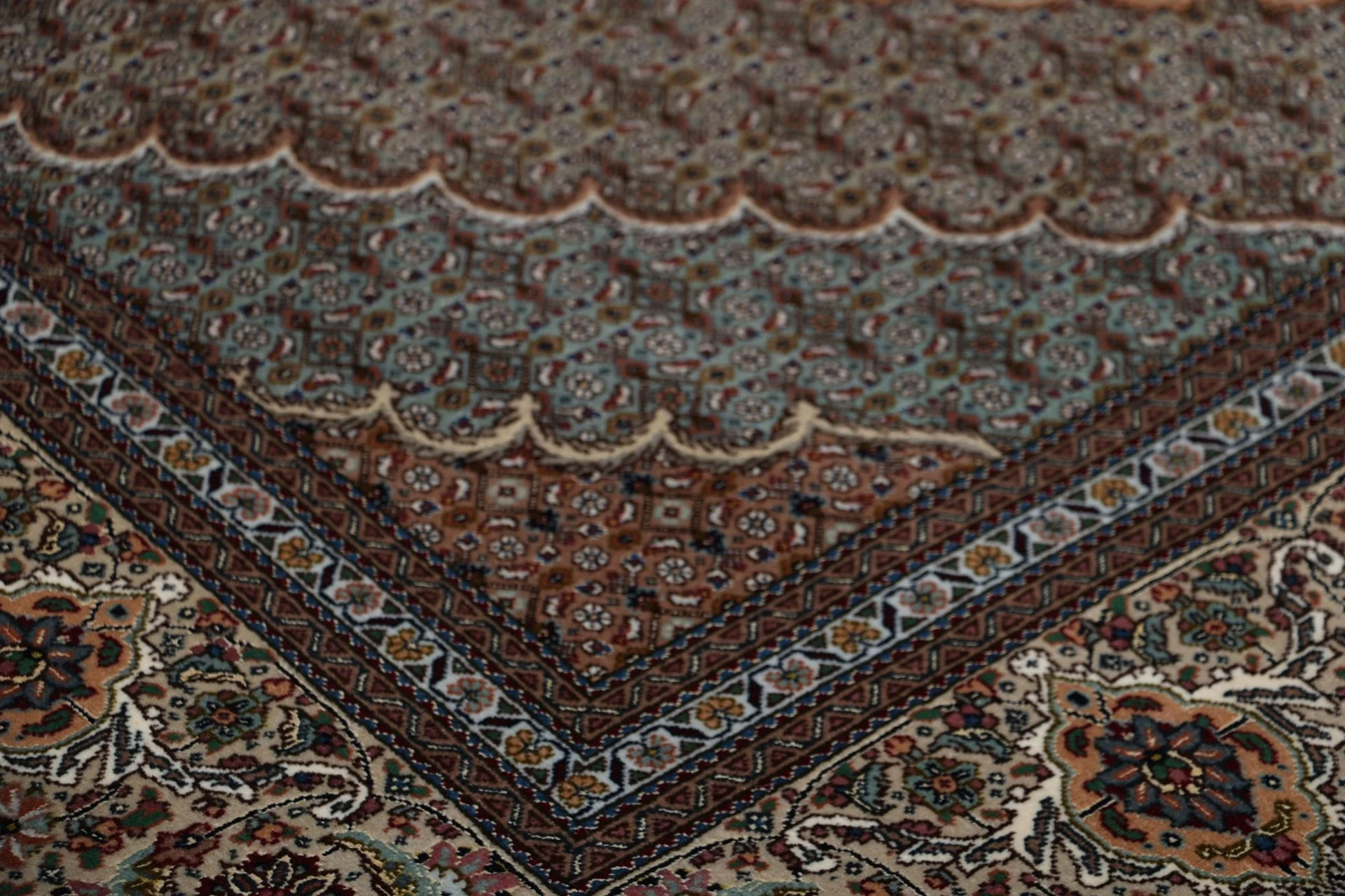 Täbriz Perserteppich aus Iran, 198 × 260 cm