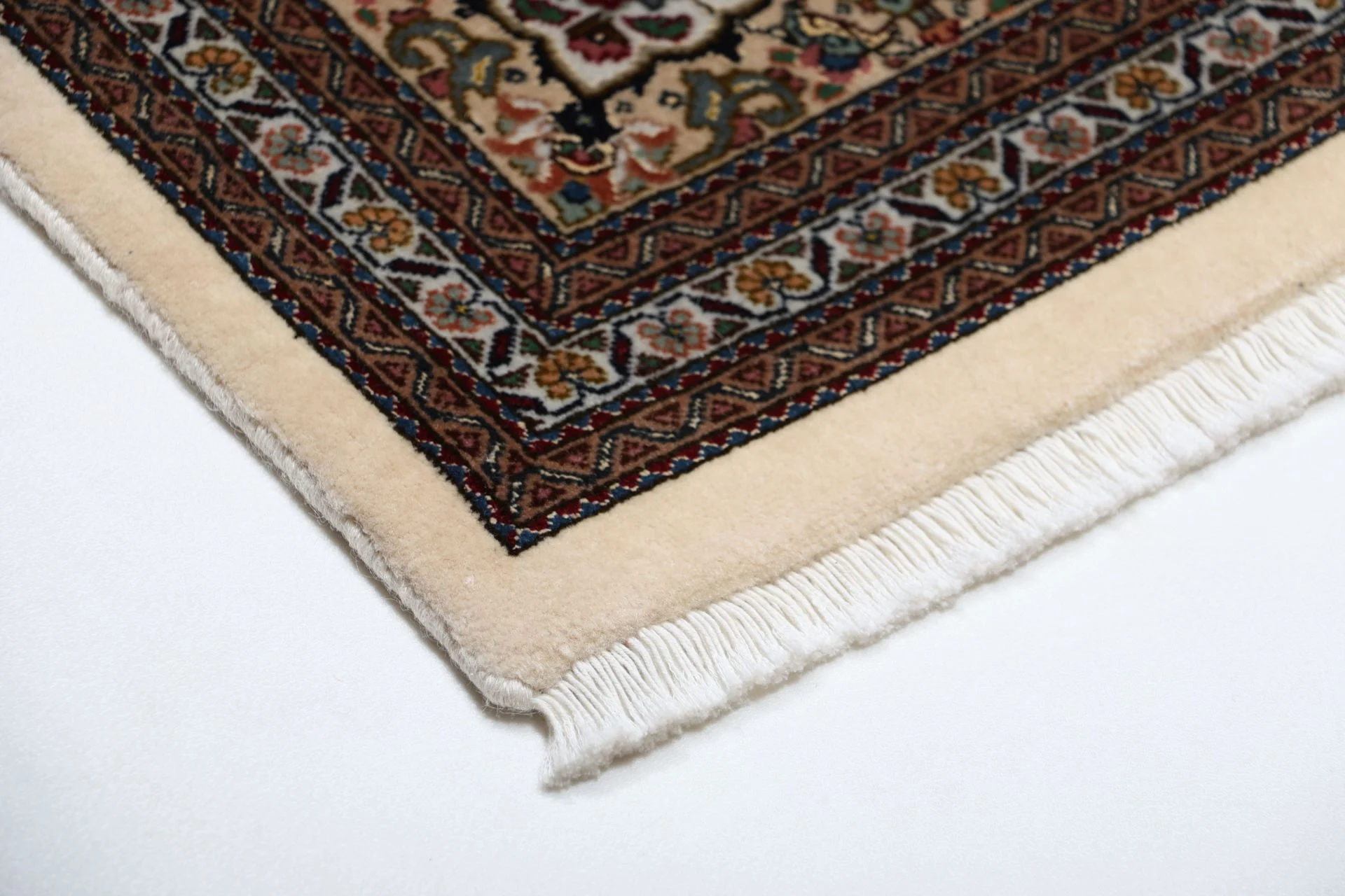 Täbriz Perserteppich aus Iran, 198 × 260 cm