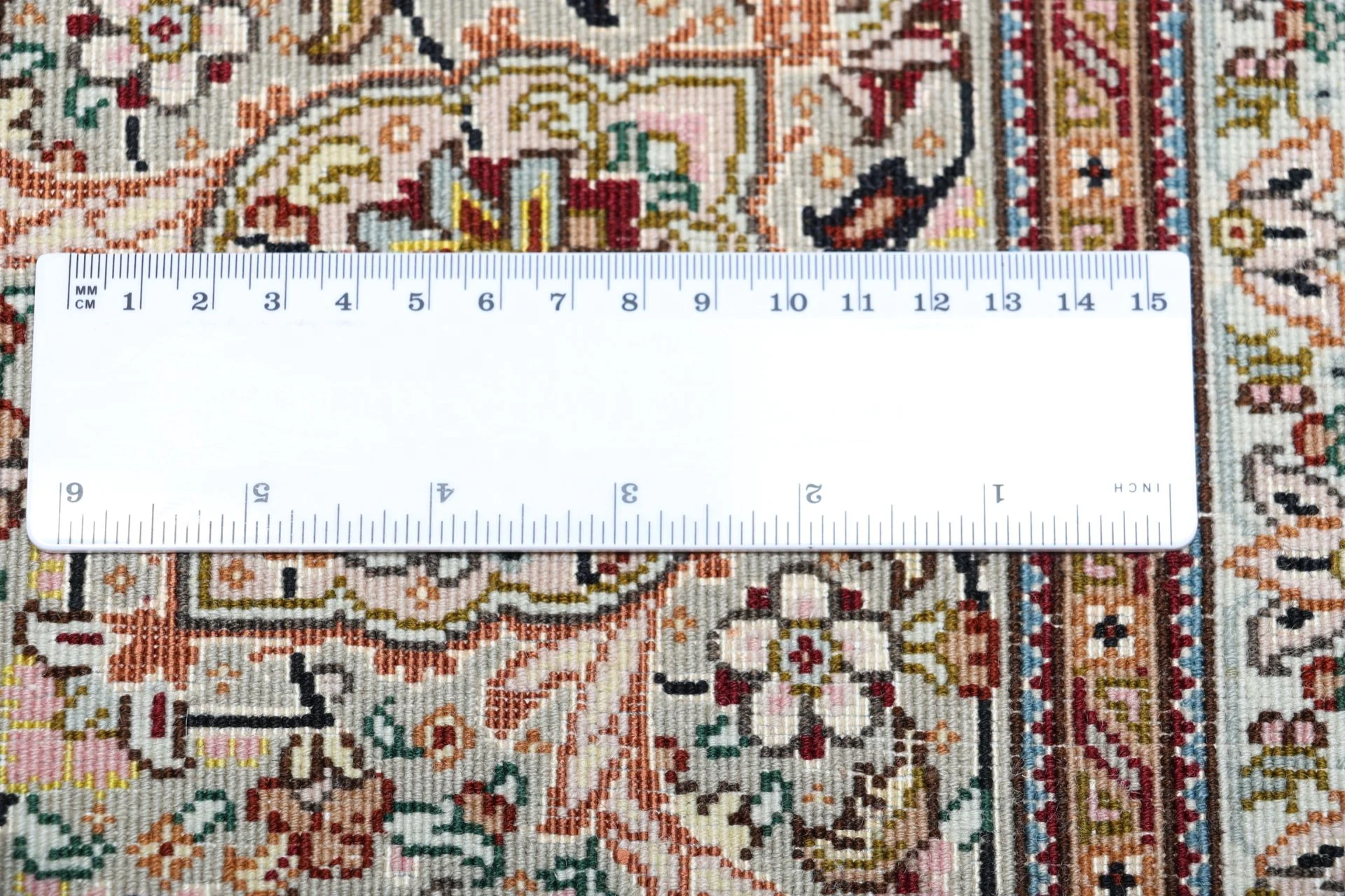 Täbriz Perserteppich 203 × 210 cm aus Wolle & Seide, handgeknüpft
