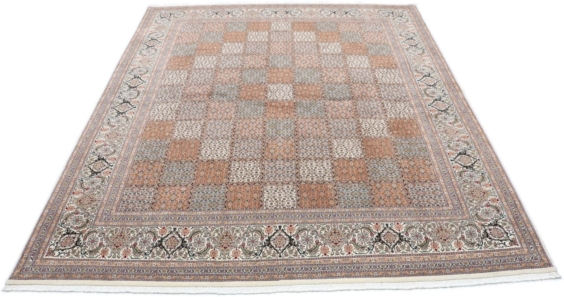 Handgeknüpfter Täbriz Perserteppich 205 × 250 cm