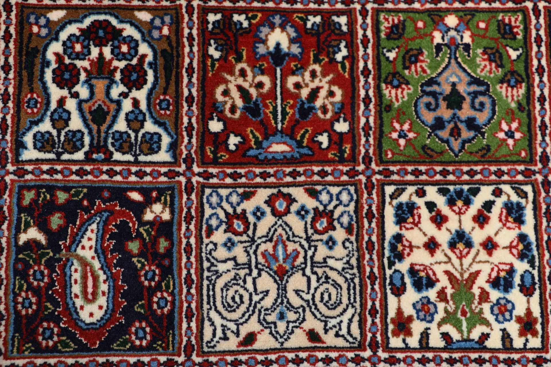 Moud Perserteppich aus Iran, 242 × 350 cm