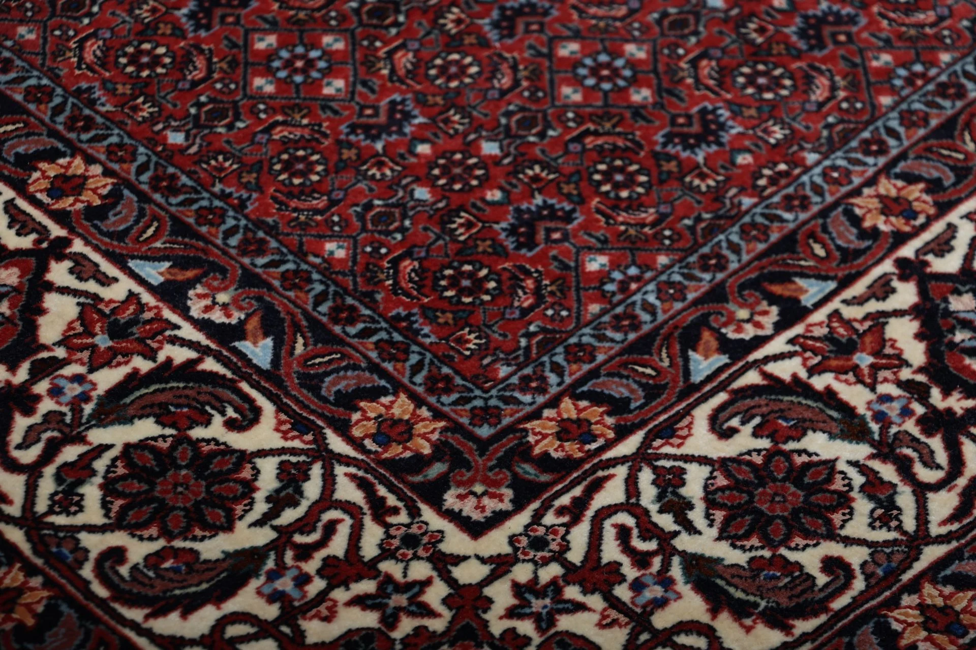 Bijar Perserteppich 204 × 212 cm aus Wolle & Seide, handgeknüpft