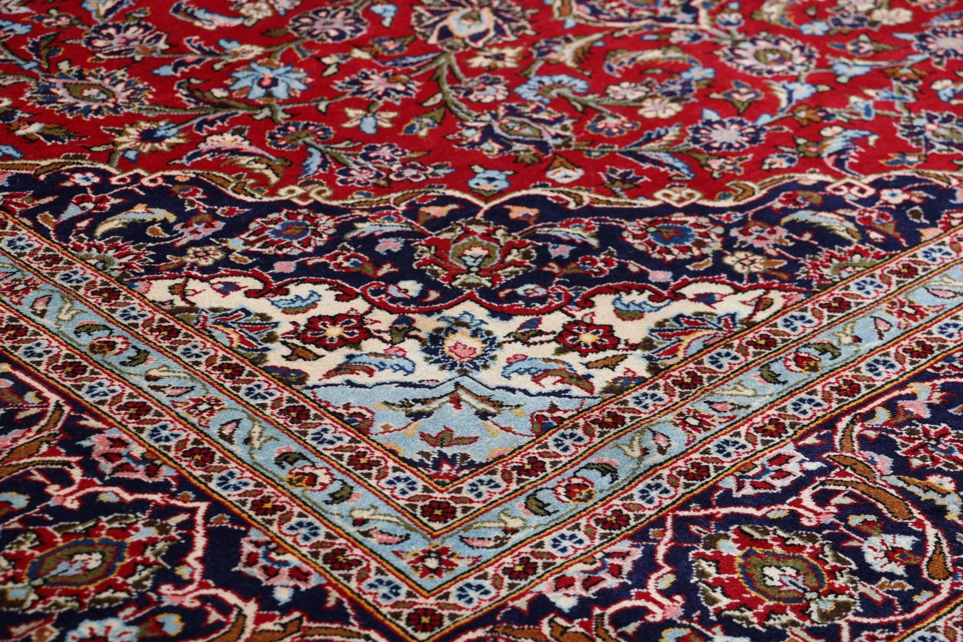 Handgeknüpfter Kashan Perserteppich 245 × 345 cm