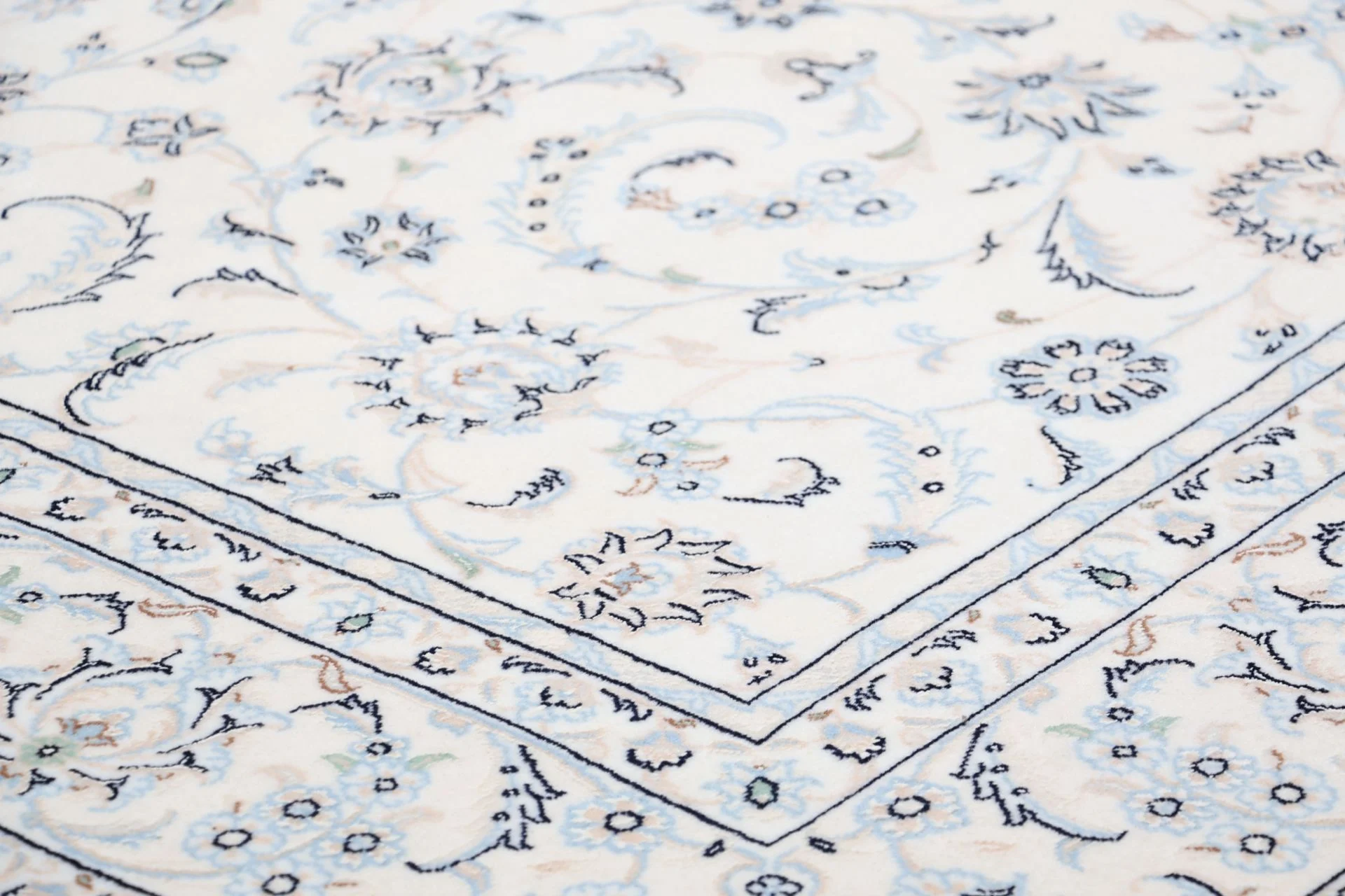Handgeknüpfter Nain Perserteppich, 200 × 295 cm, Wolle & Seide