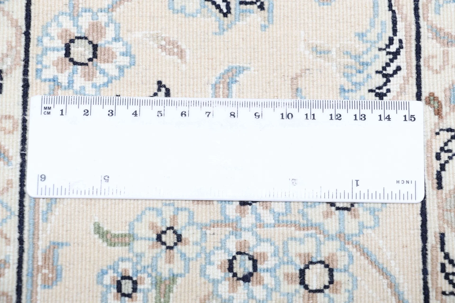 Handgeknüpfter Nain Perserteppich, 200 × 295 cm, Wolle & Seide
