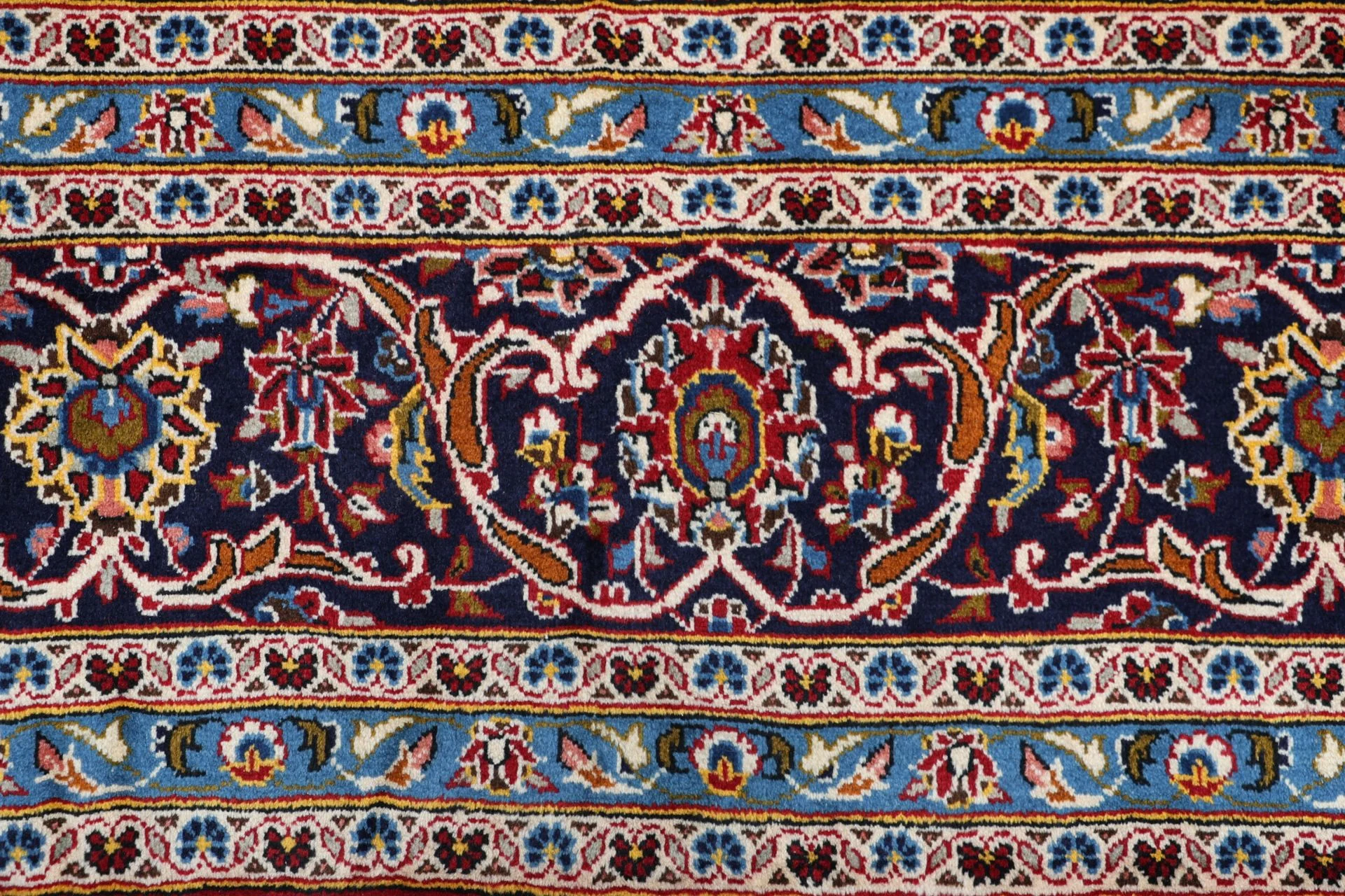 Kashan Perserteppich aus Iran, 245 × 350 cm